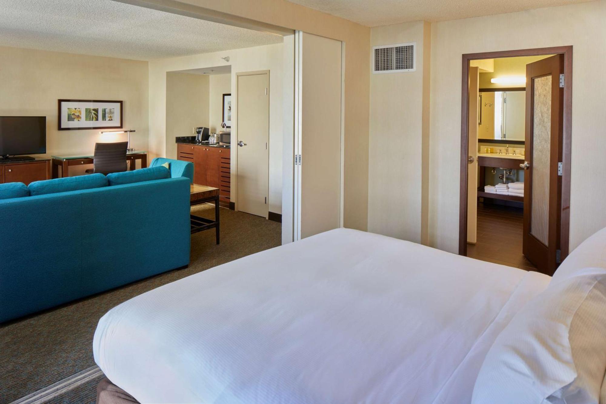 King Suite with Ocean View,1552443067:JPEG