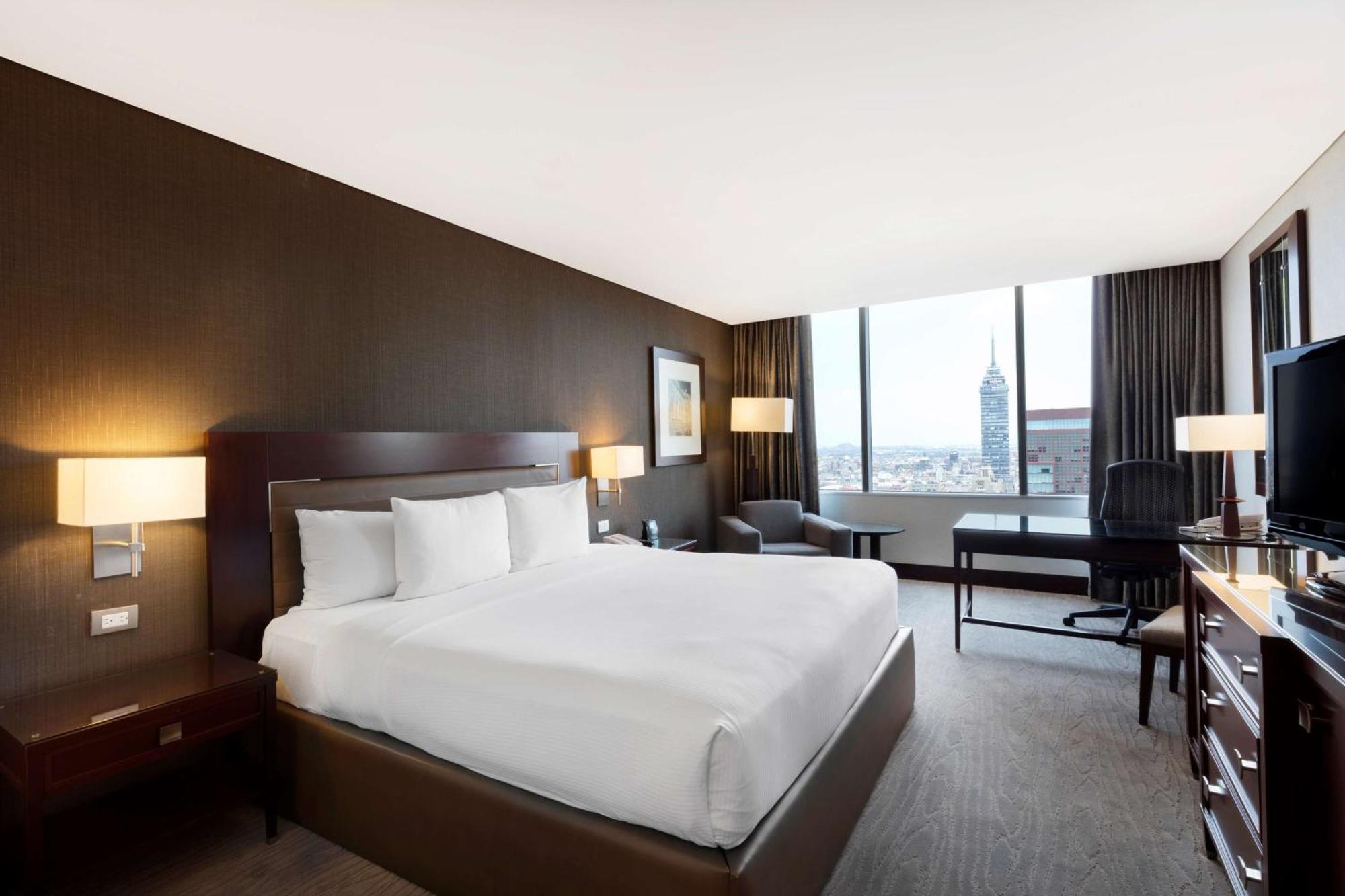 Standard Zimmer mit Kingsize-Bett