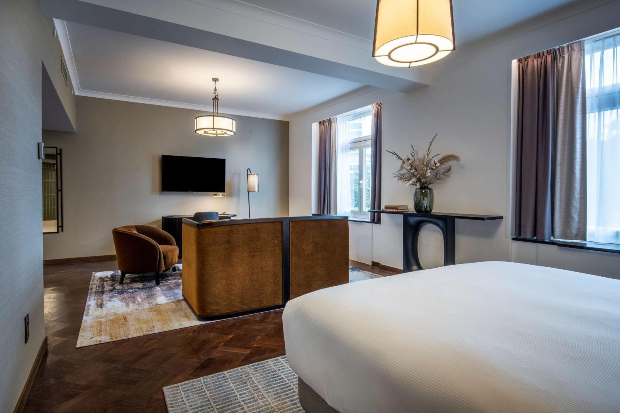 Junior Suite mit Kingsize-Bett und Ausblick