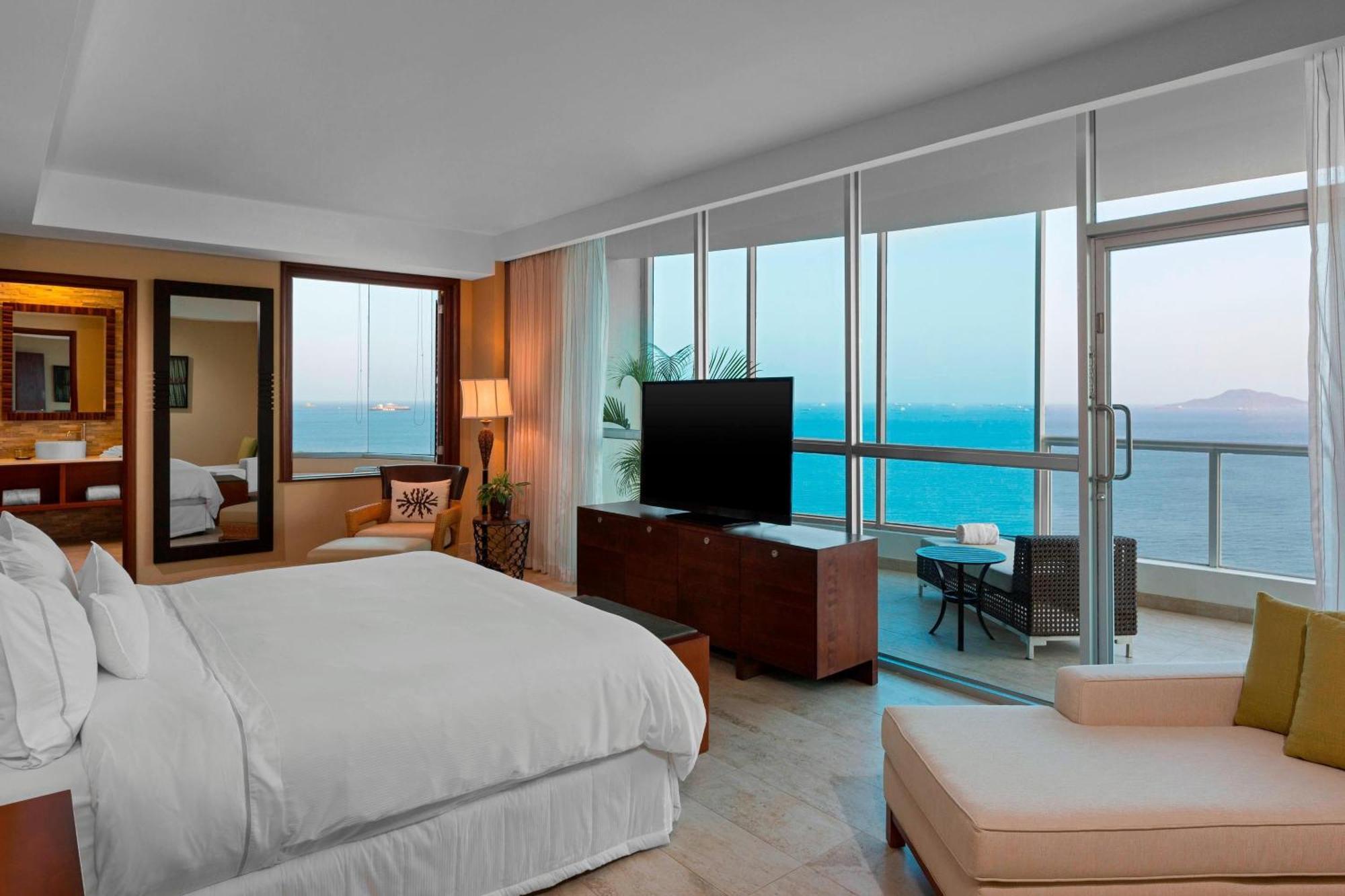 Präsidentensuite mit 1 Kingsize-Bett, Zugang zur Club Lounge und Meerblick