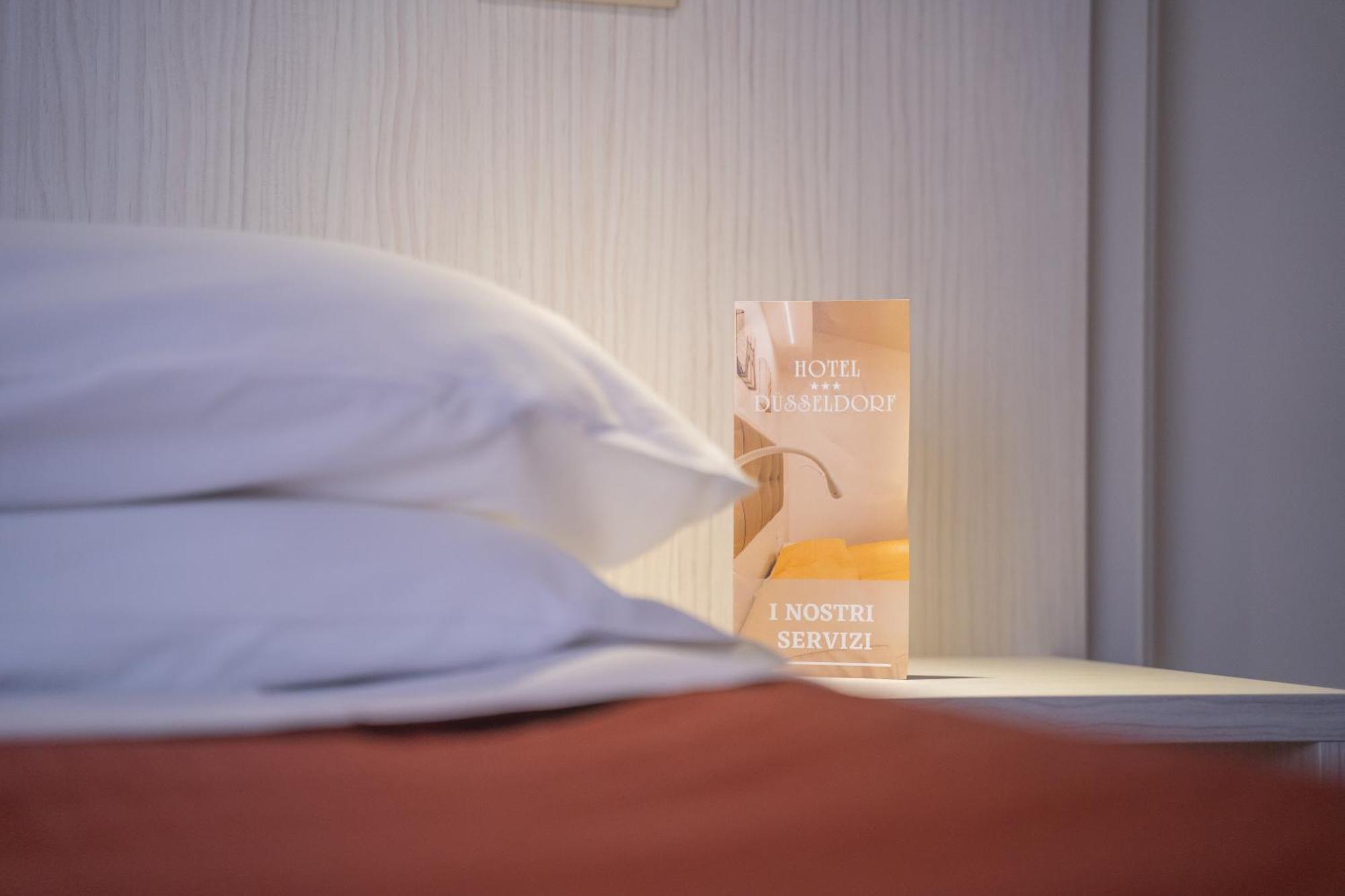 Doppel- oder Zweibettzimmer