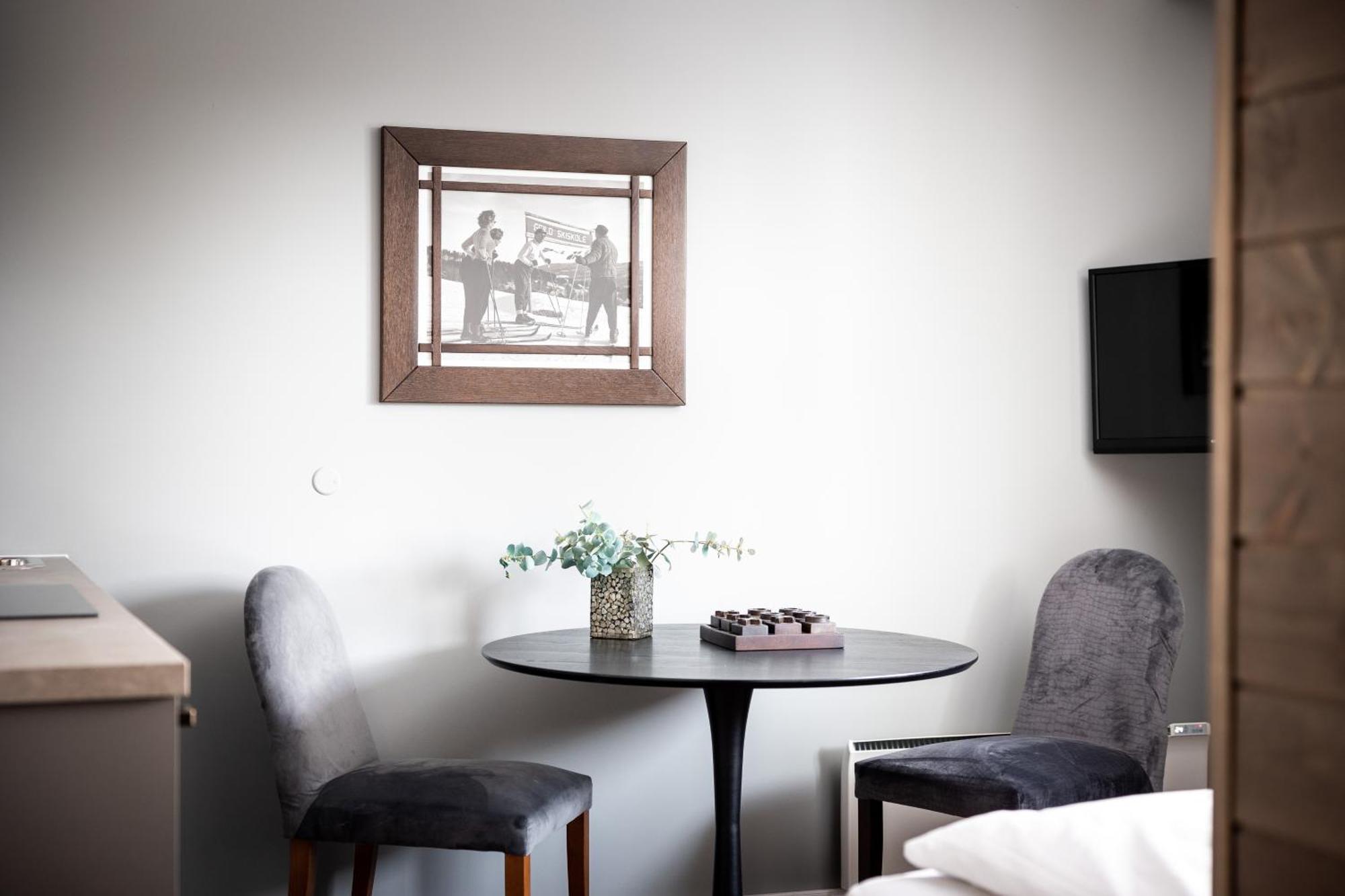 Doppel- oder Zweibettzimmer