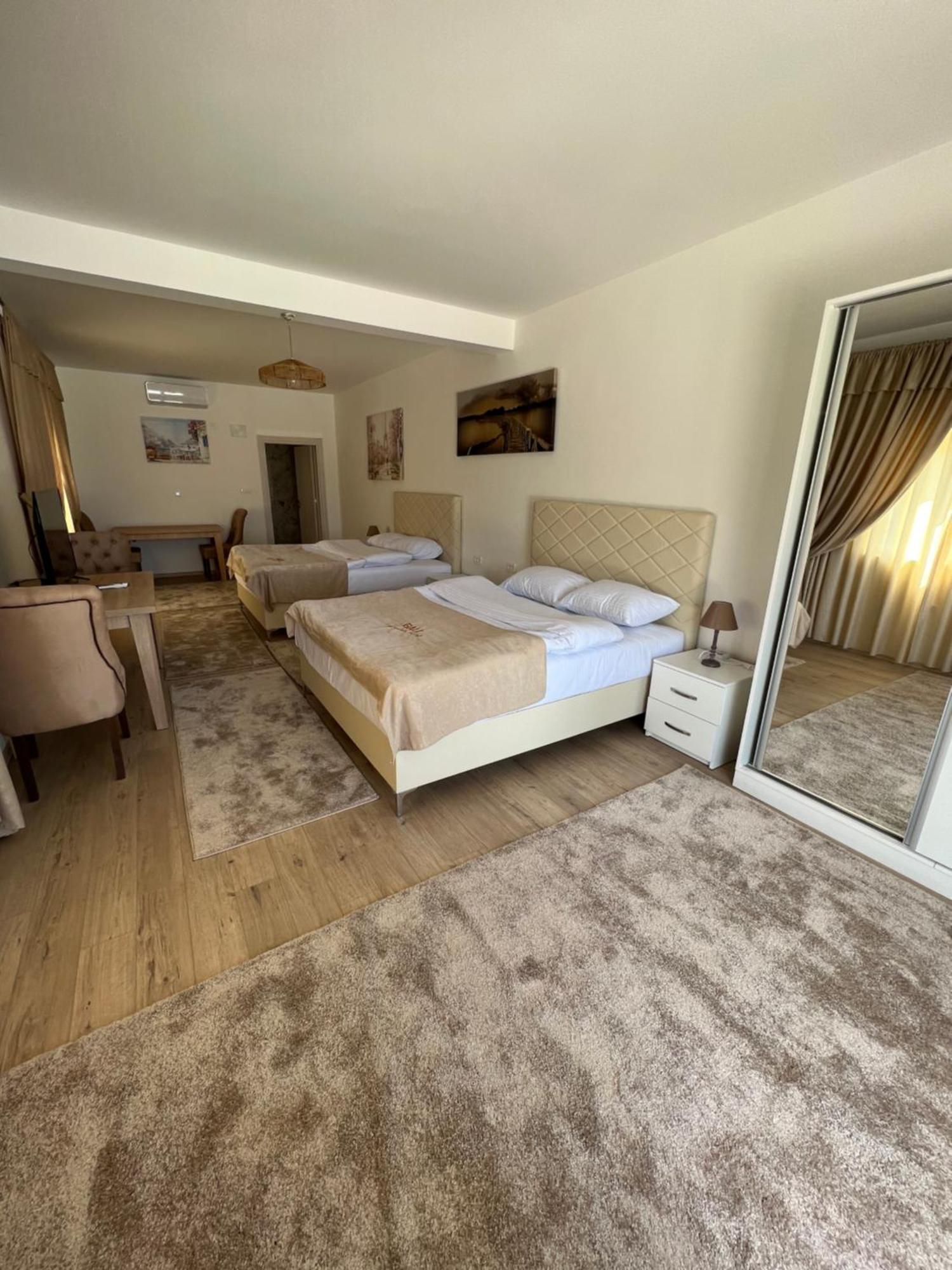 Apartment mit Poolblick