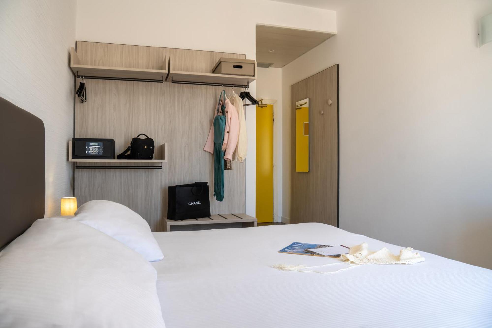 Doppelzimmer mit Terrasse und Meerblick