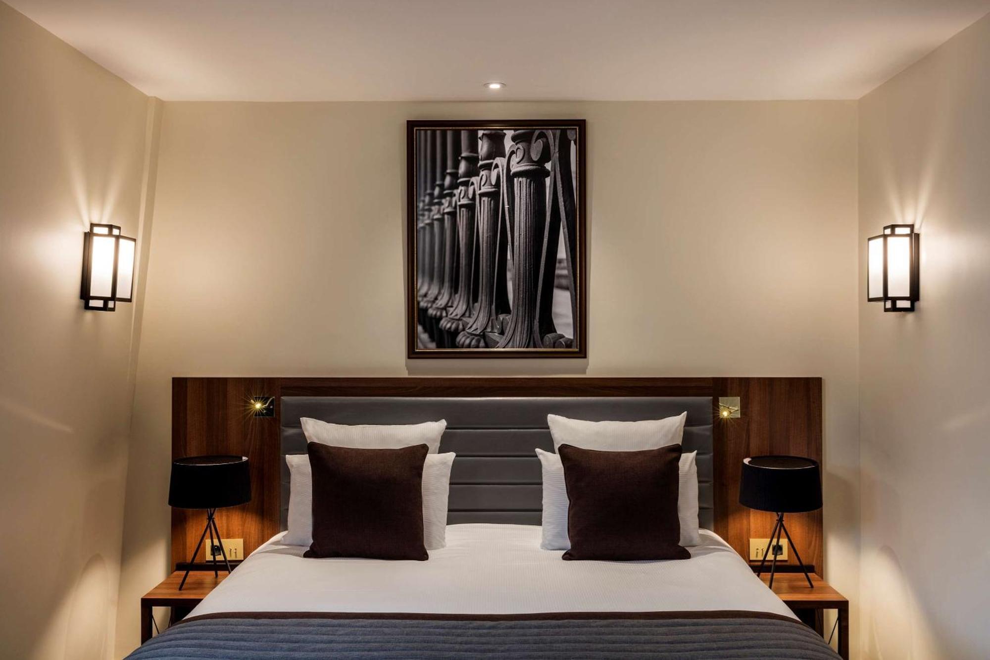 Superior Zimmer mit Kingsize-Bett