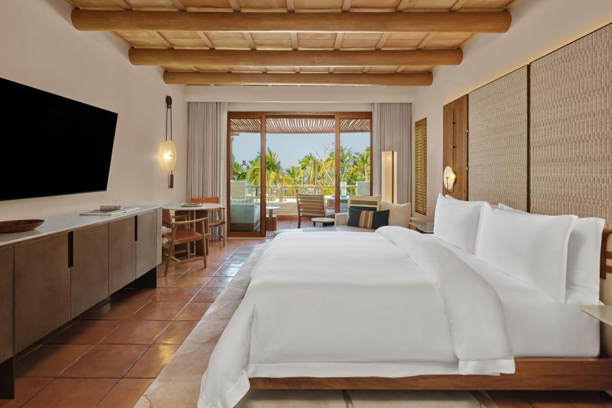 Deluxe Zimmer mit 1 Kingsize-Bett und Gartenblick
