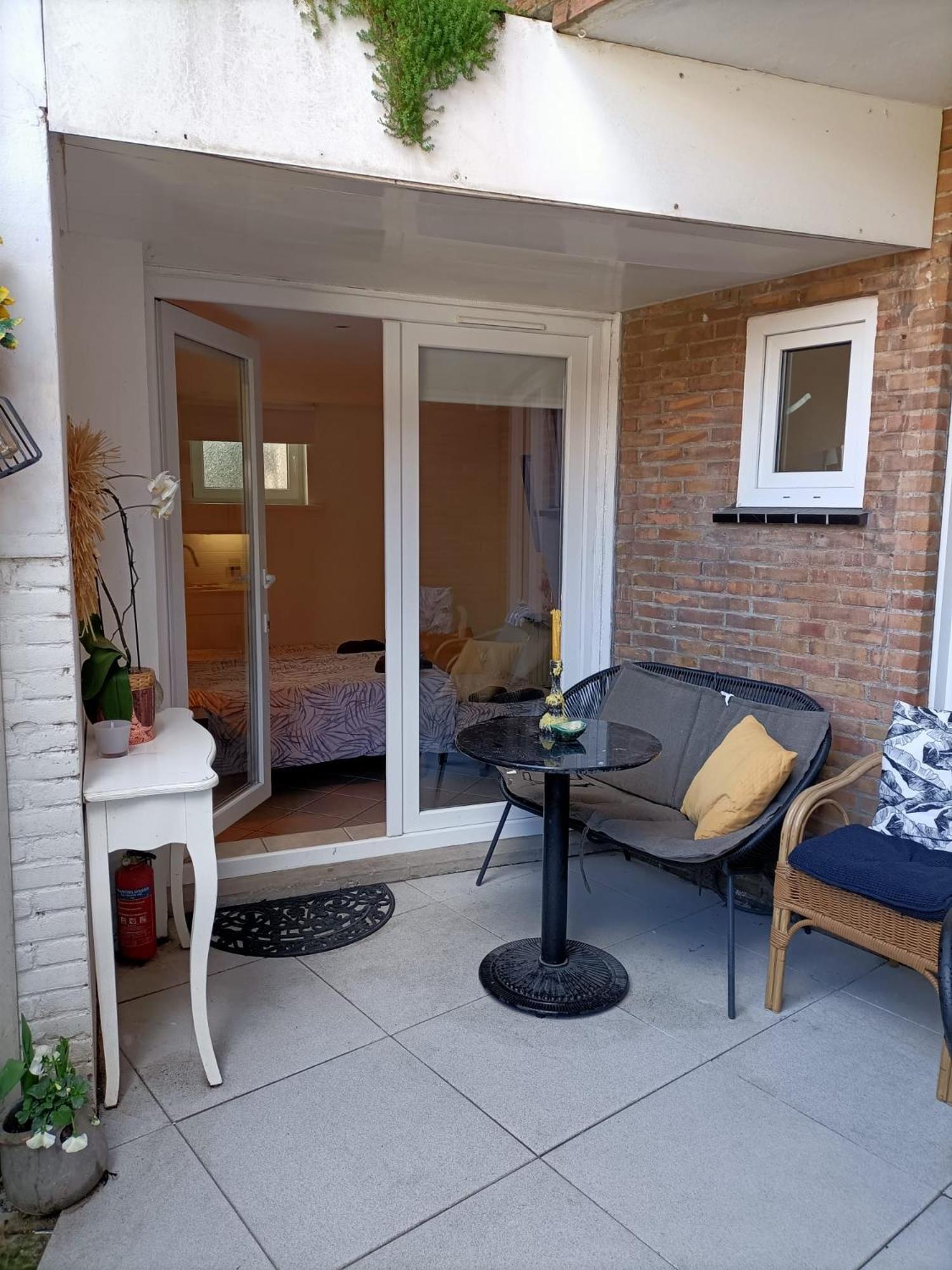 Studio with Terrace,1588134601:JPEG