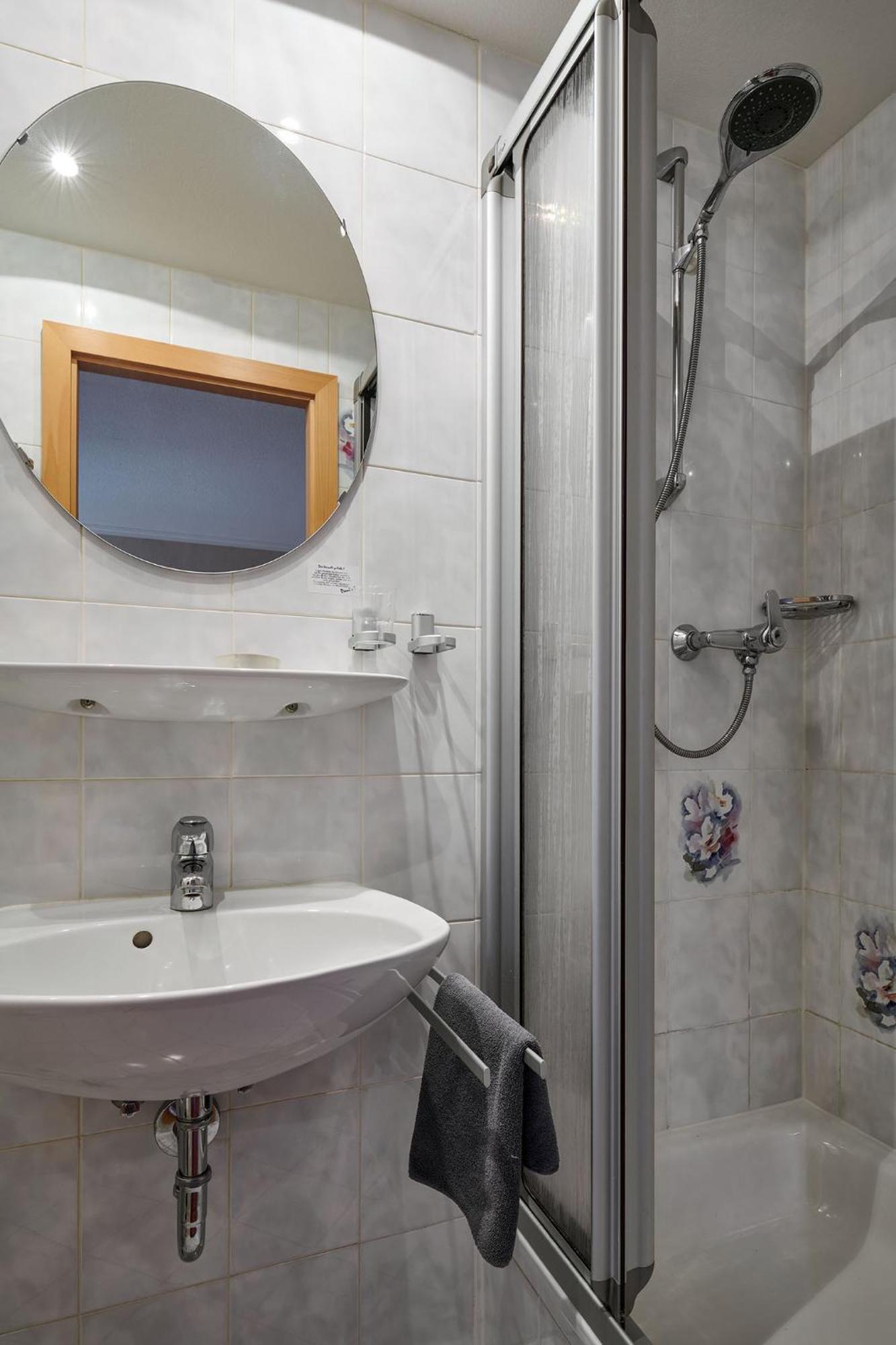 Dreibettzimmer mit Balkon