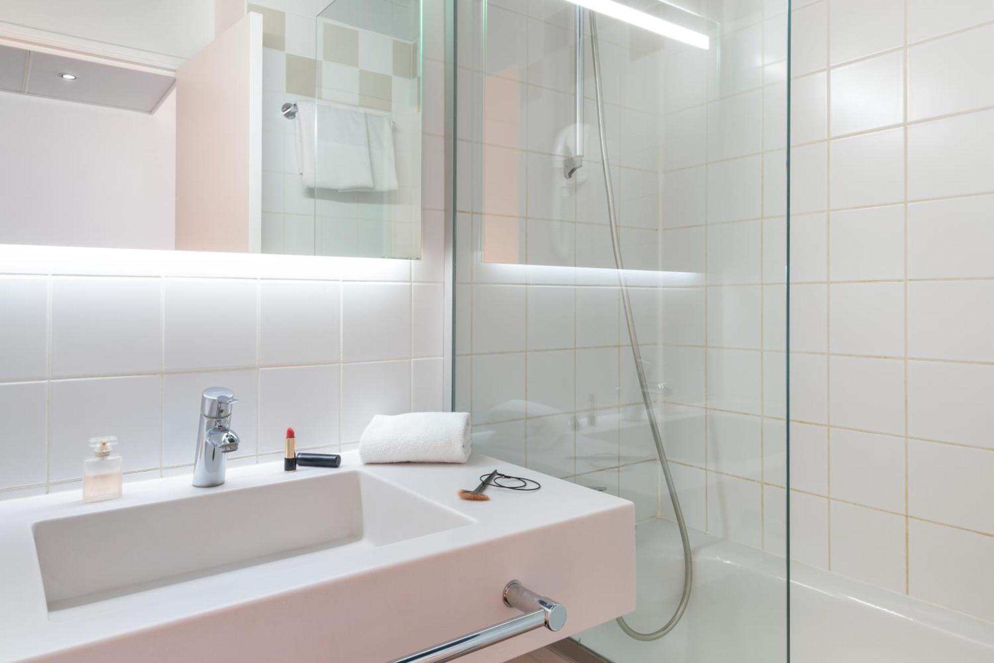Standard Familiensuite mit Doppelbett und 2 Einzelbetten