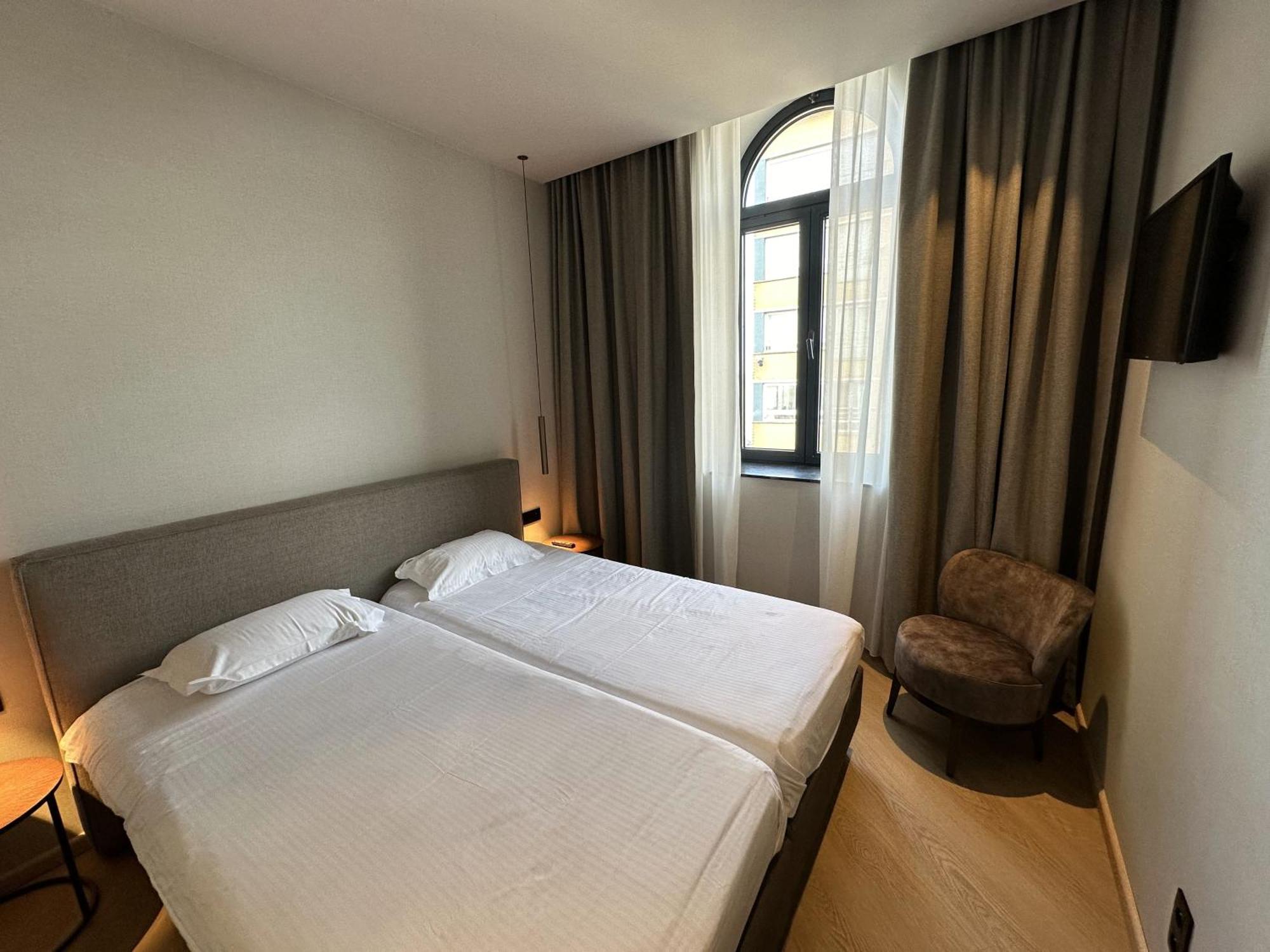 Familienzimmer mit seitlichem Meerblick