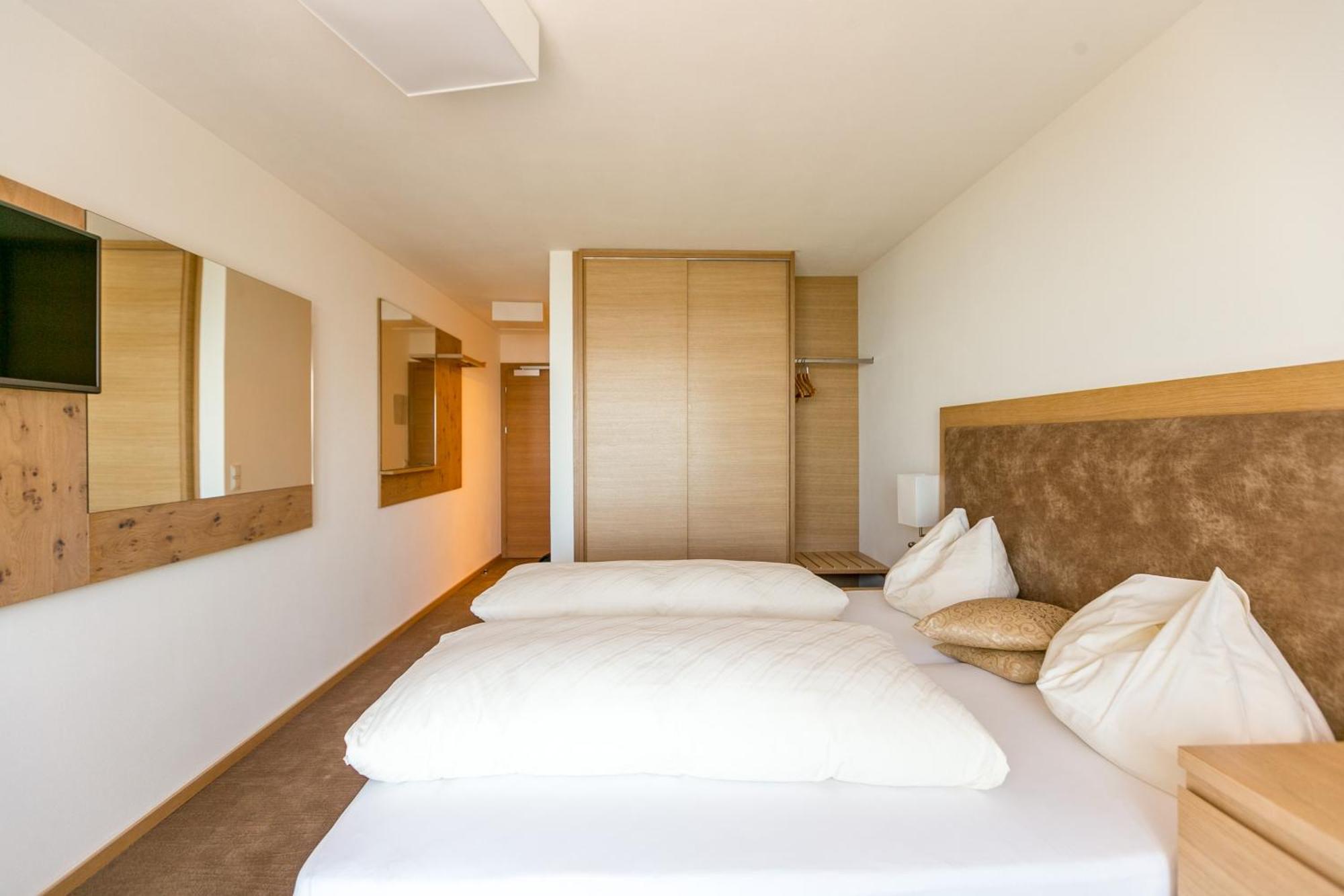 Doppelzimmer mit Seeblick