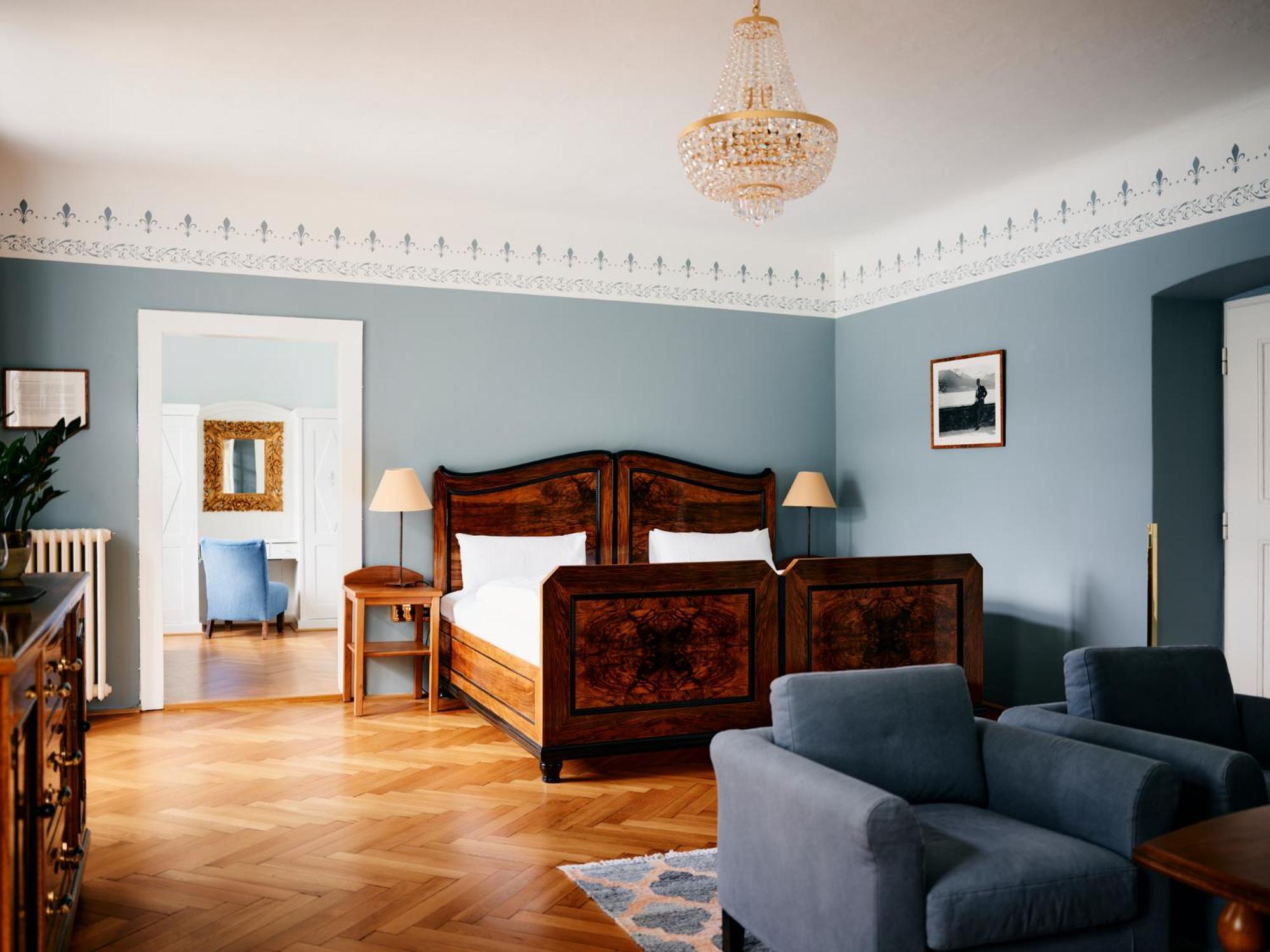 Superior Suite mit Balkon und Seeblick