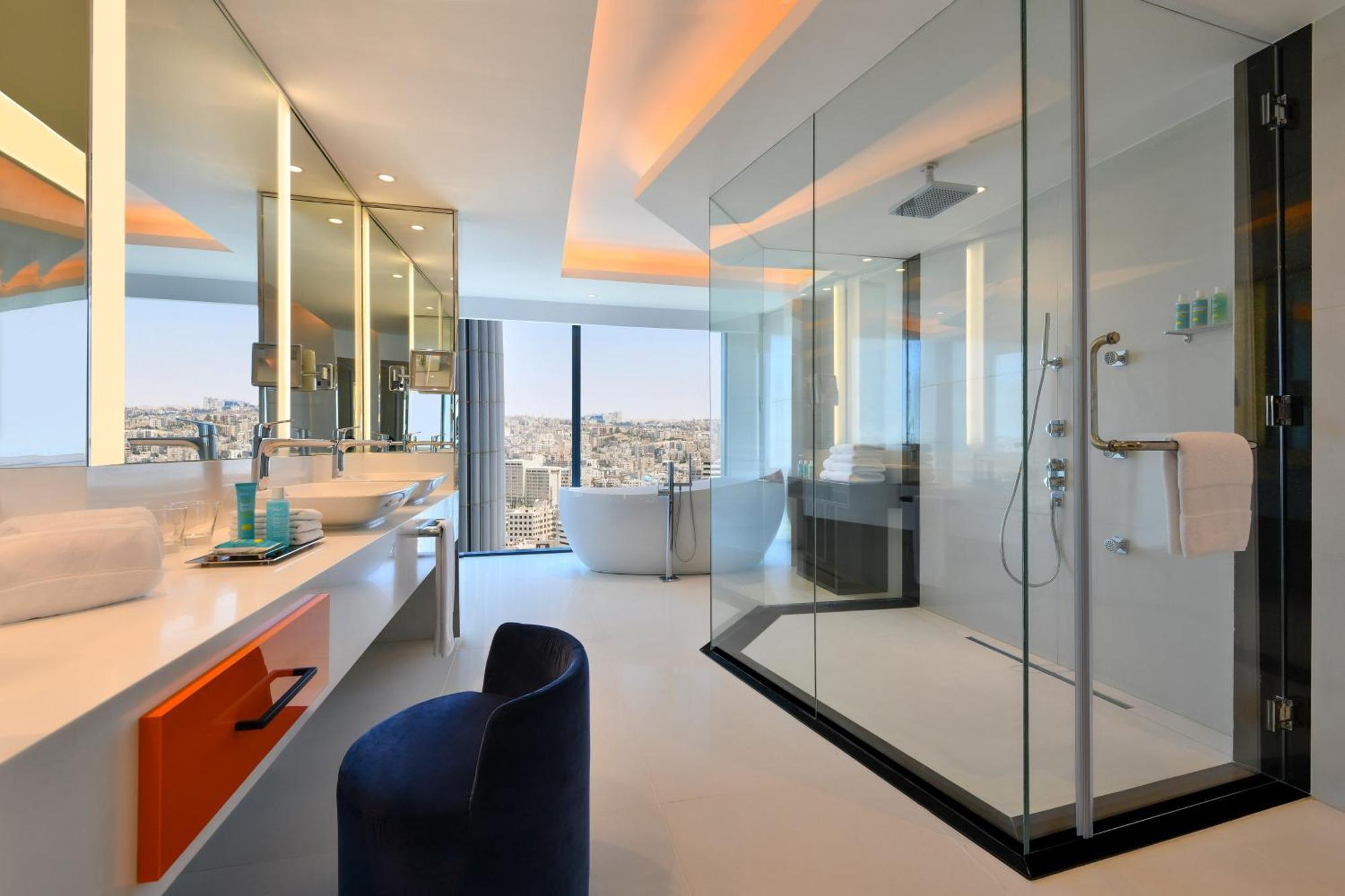 Penthouse I Suite, City View, 1 King Bed, Corner location, High Floor, 20th floor and above, Non-Smoking