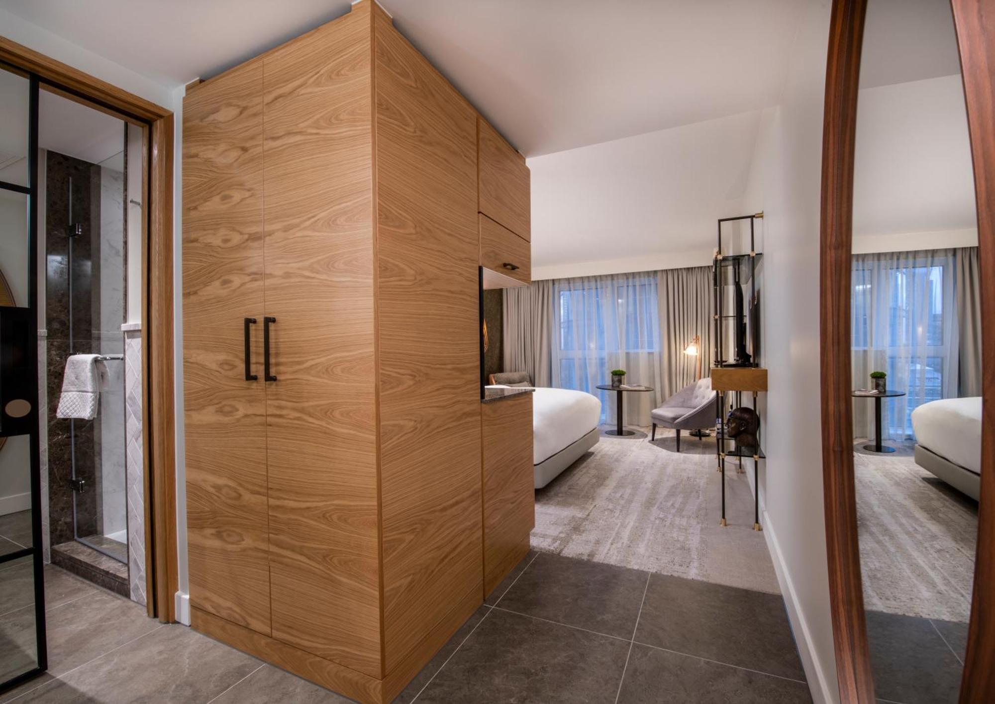 Zimmer mit Queensize-Bett