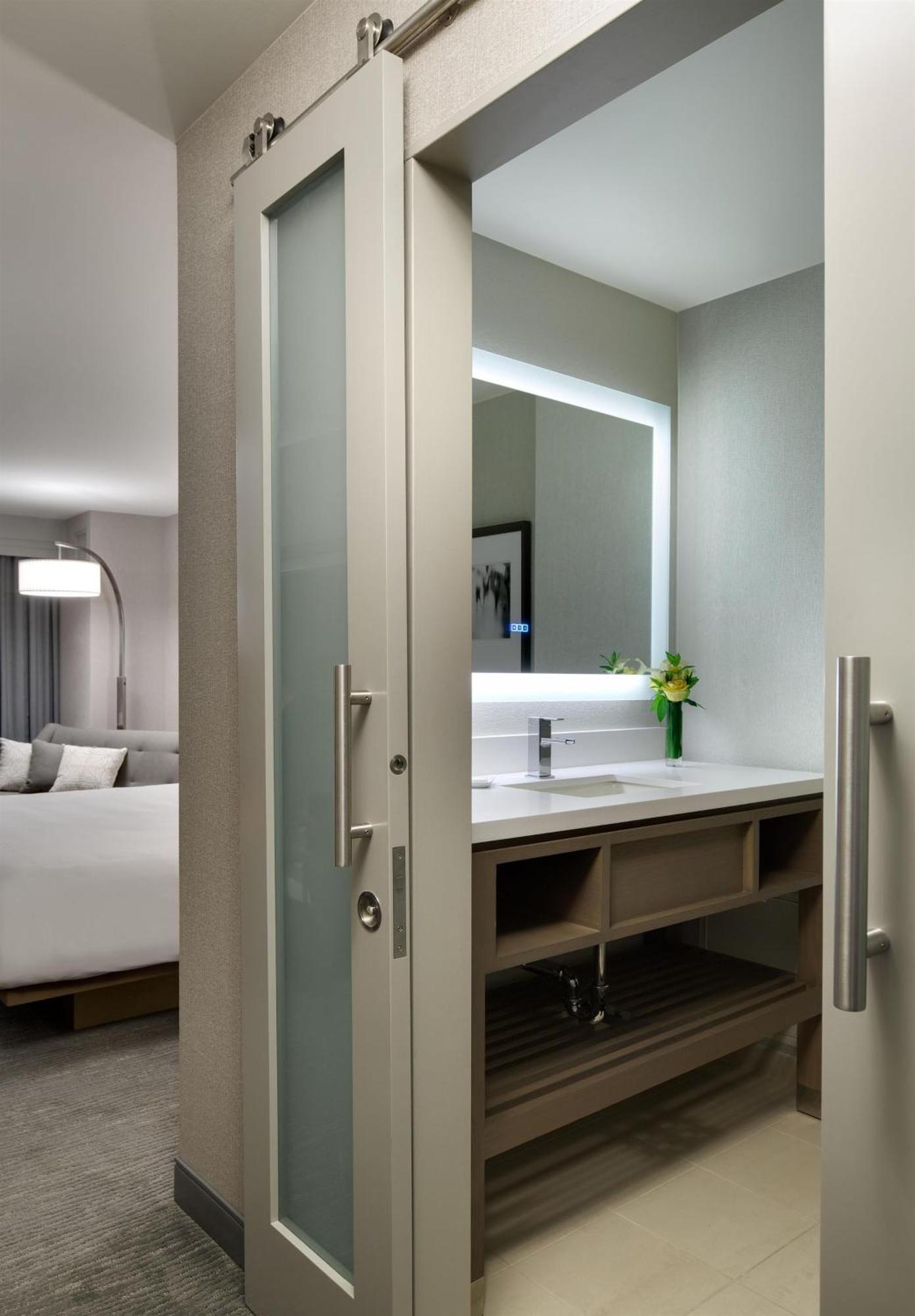 Zimmer mit Kingsize-Bett - obere Etage