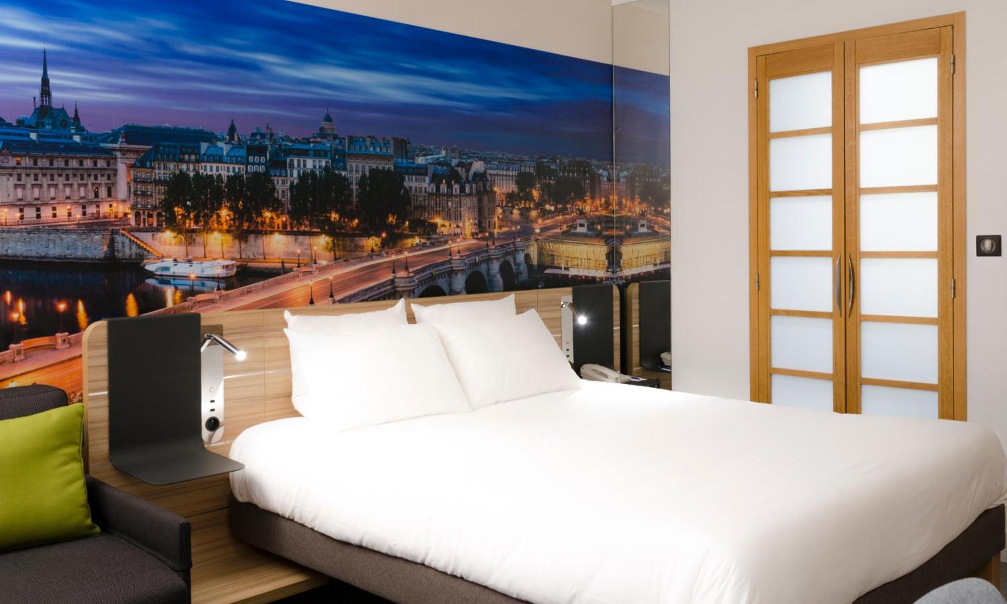 Superior Zimmer mit Queensize-Bett und einem Sofa für 2 Personen