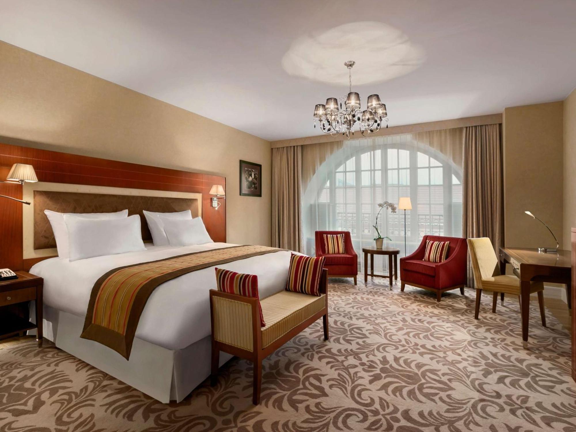 Deluxe Zimmer mit Kingsize-Bett