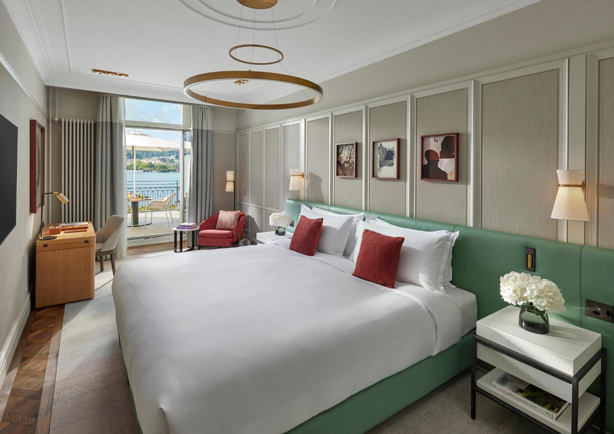Superior Zimmer mit Seeblick und Terrasse
