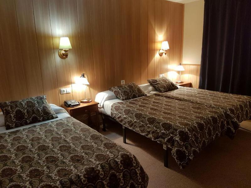 Familienzimmer mit Badewanne