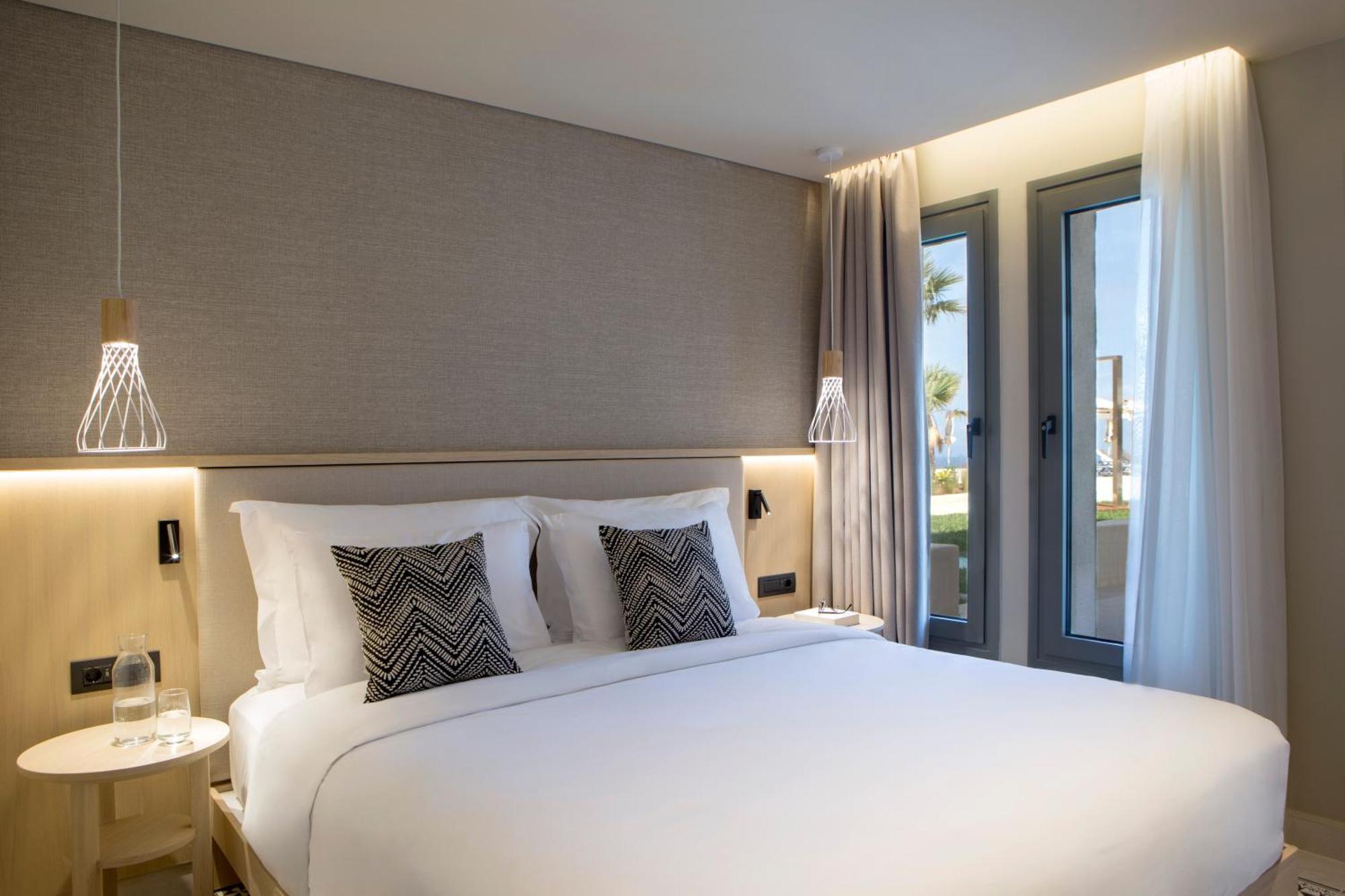 One bedroom suite Sea View Private Pool