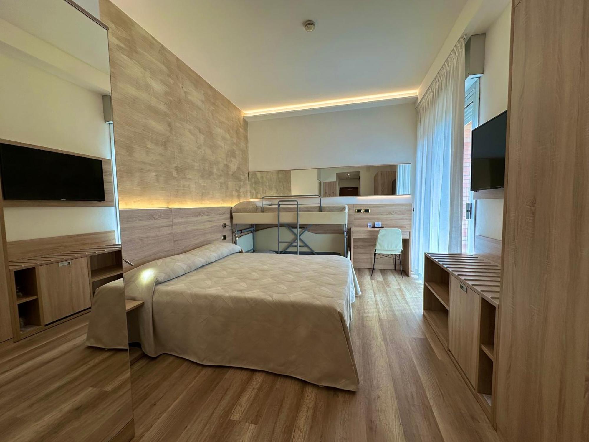 Superior Familienzimmer (2 Erwachsene + 2 Kinder)