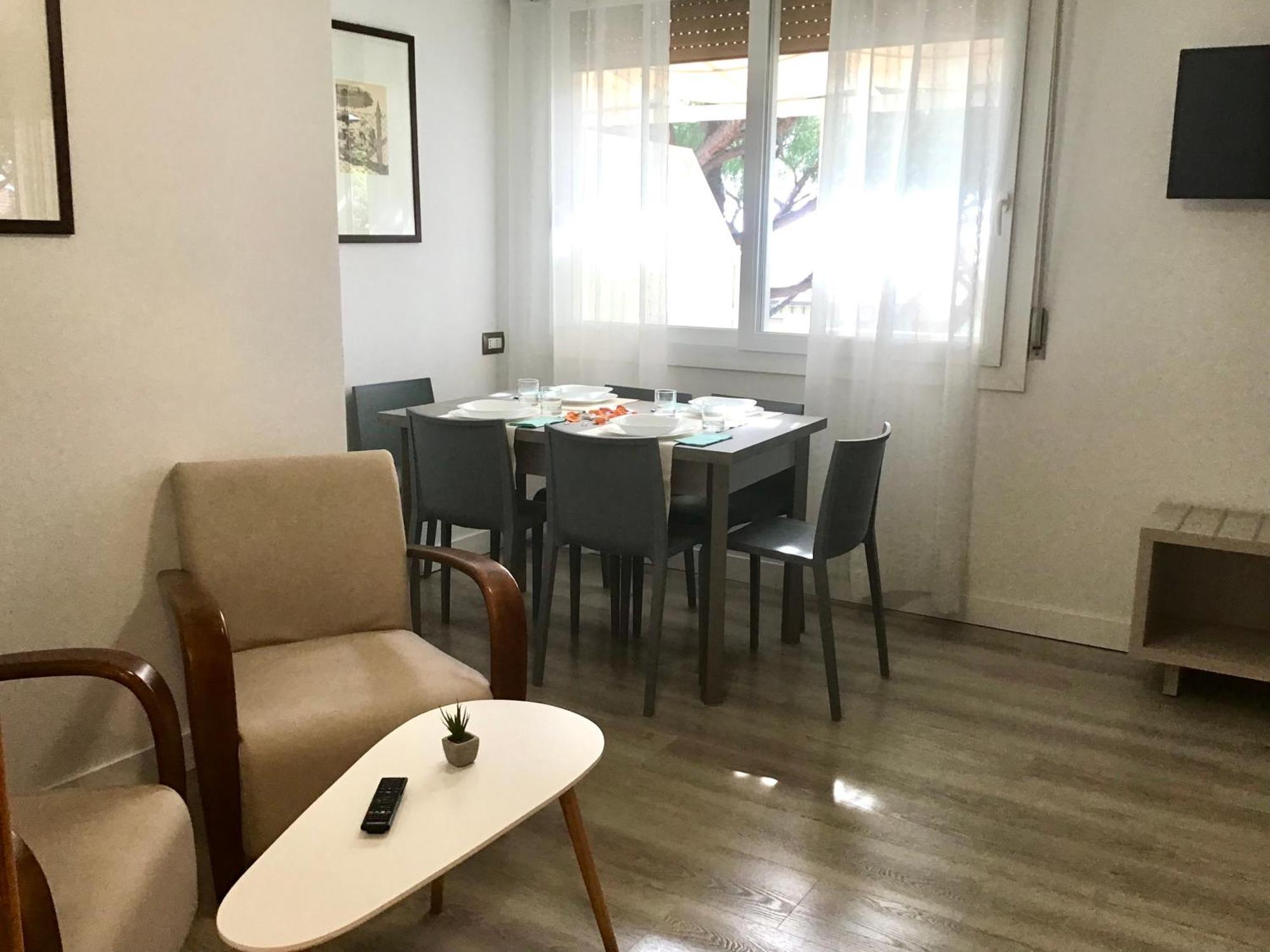 Deluxe Apartment mit Balkon und 2 Schlafzimmern