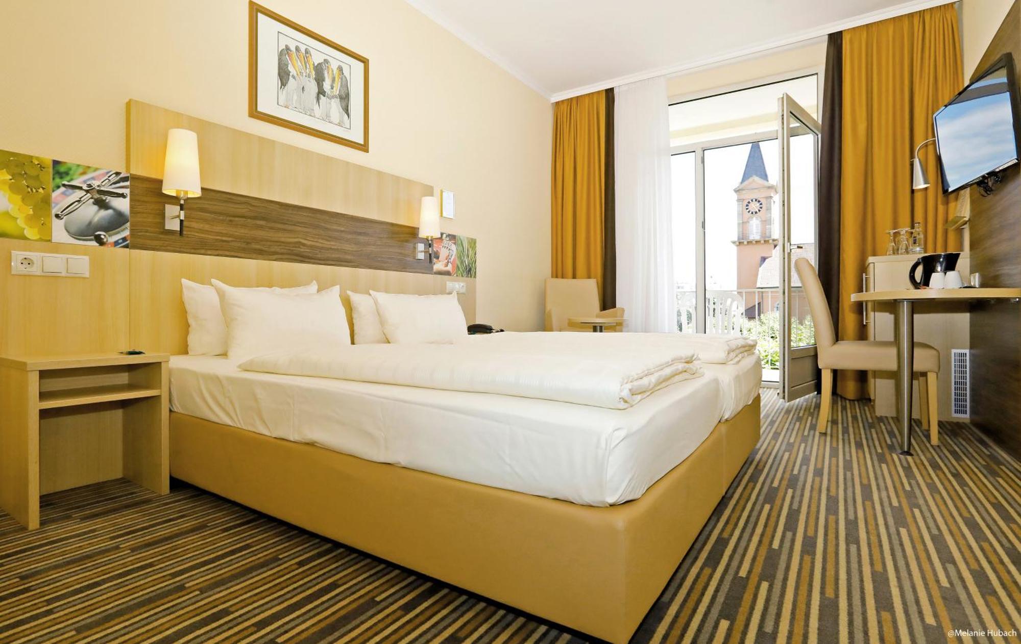 Doppelzimmer mit Balkon