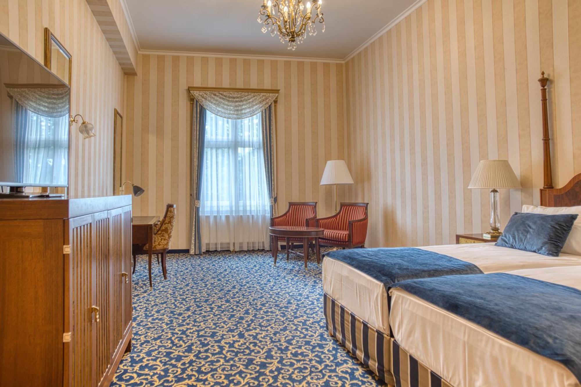 Deluxe Plus Zimmer mit Silvesterdinner