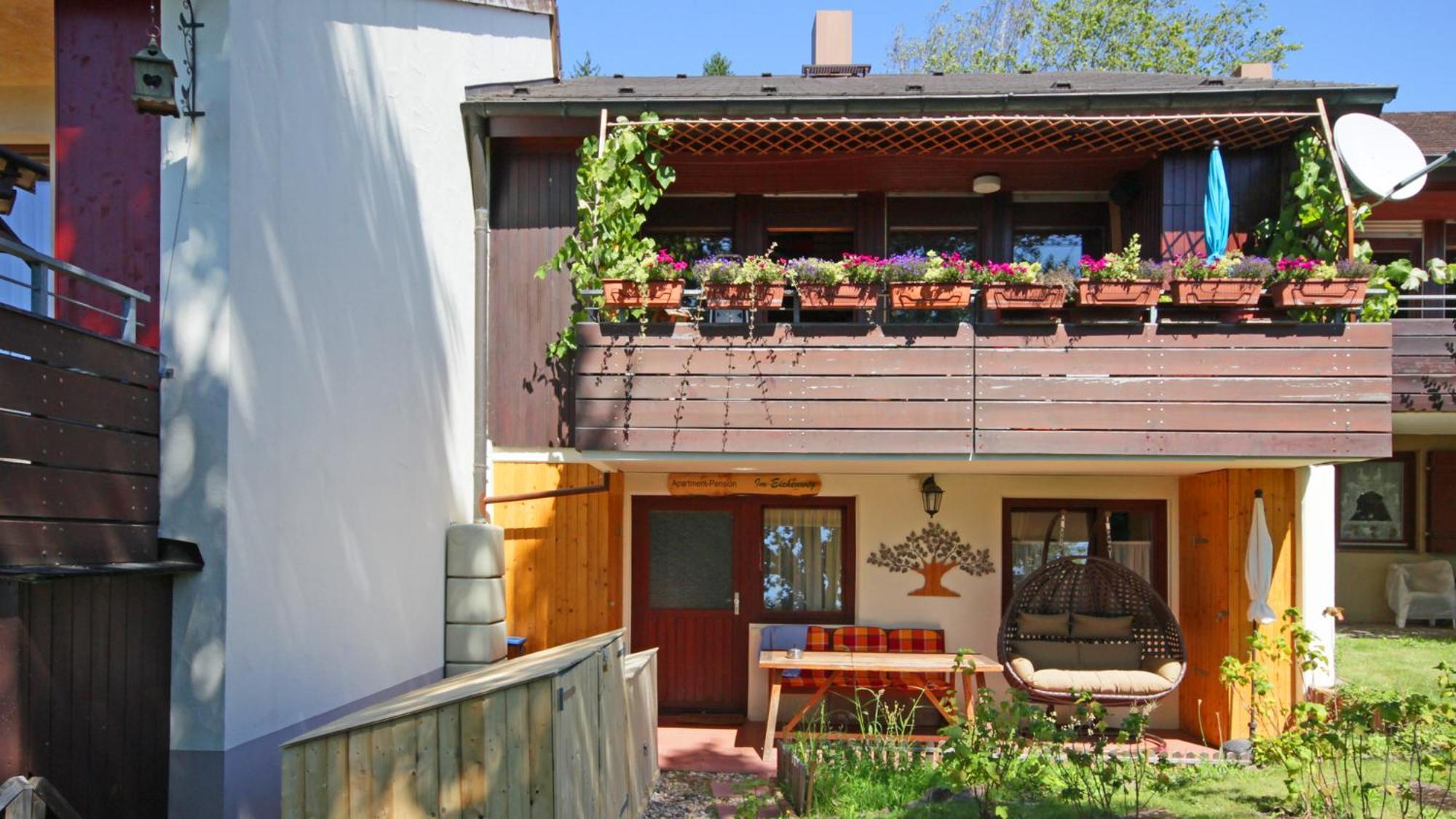Apartment mit Terrasse