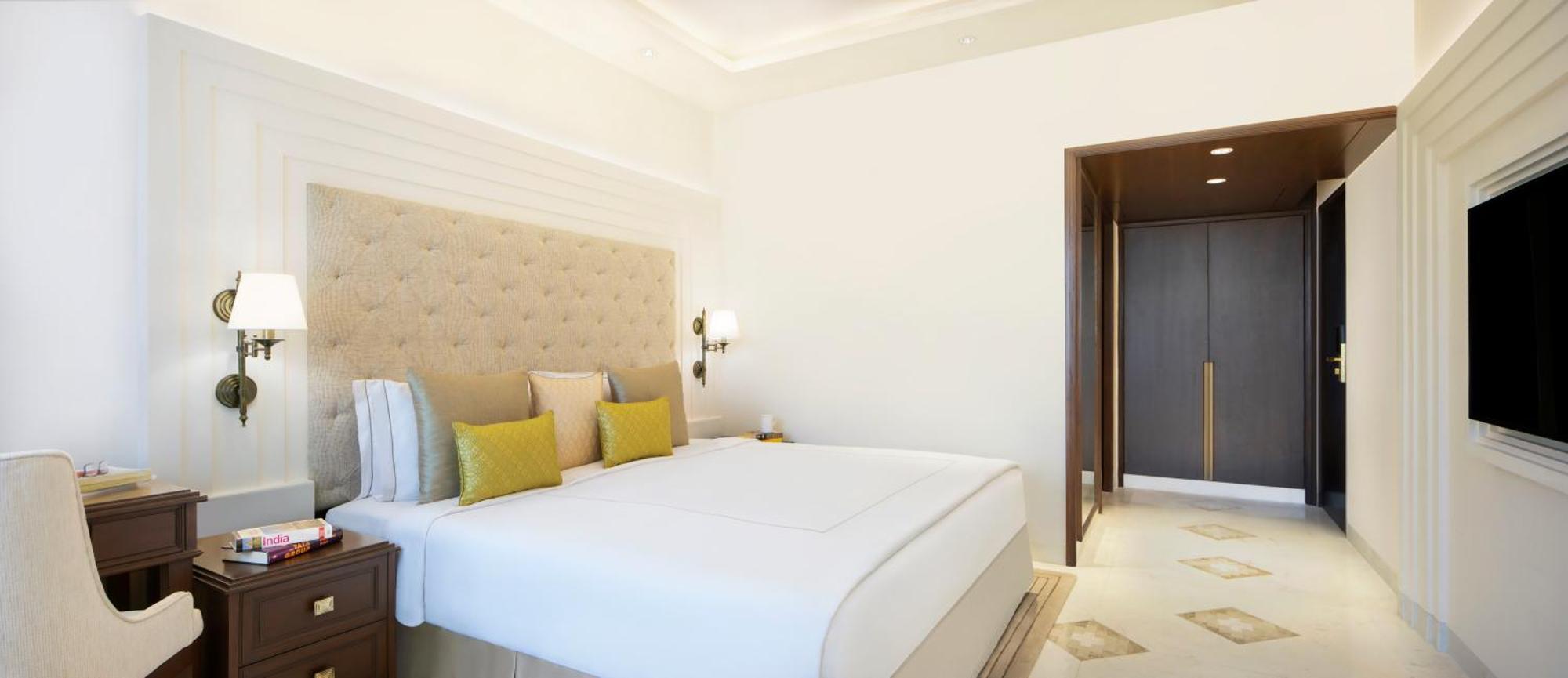 Superior Zimmer mit Kingsize-Bett und Stadtblick