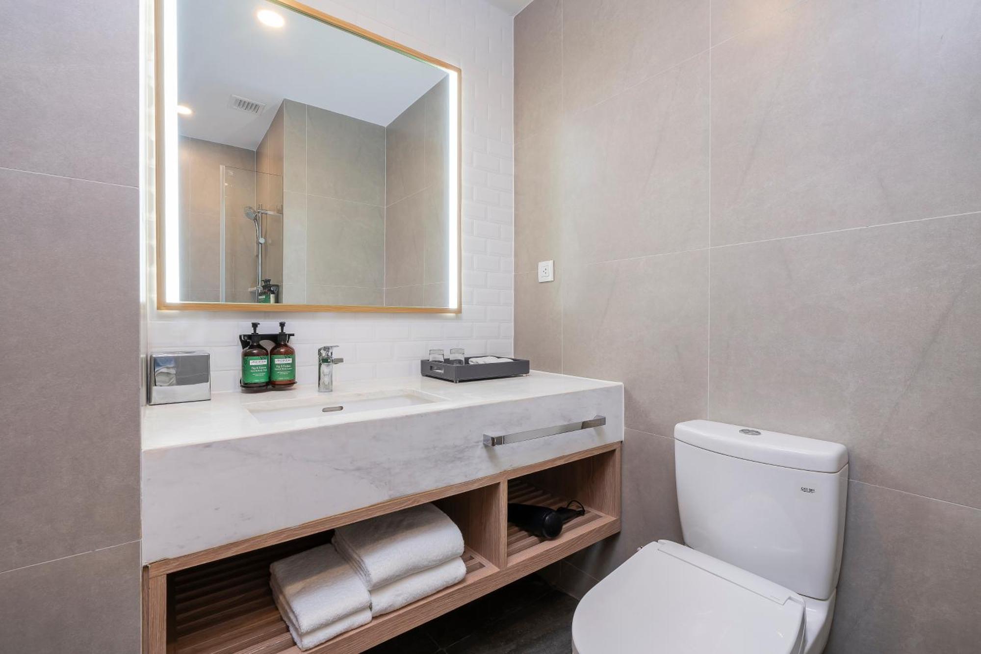 Studio-Suite mit Kingsize-Bett – obere Etage