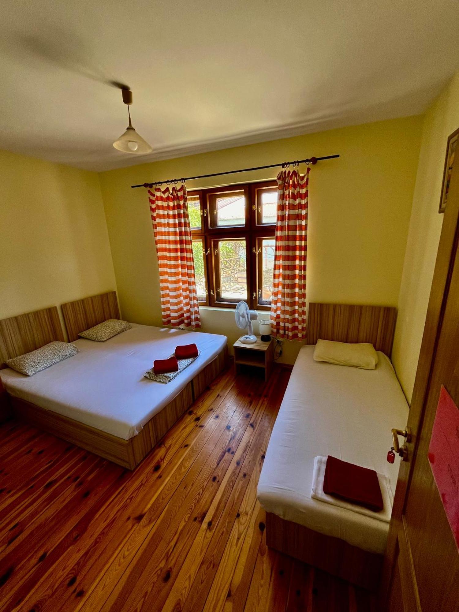 Dreibettzimmer