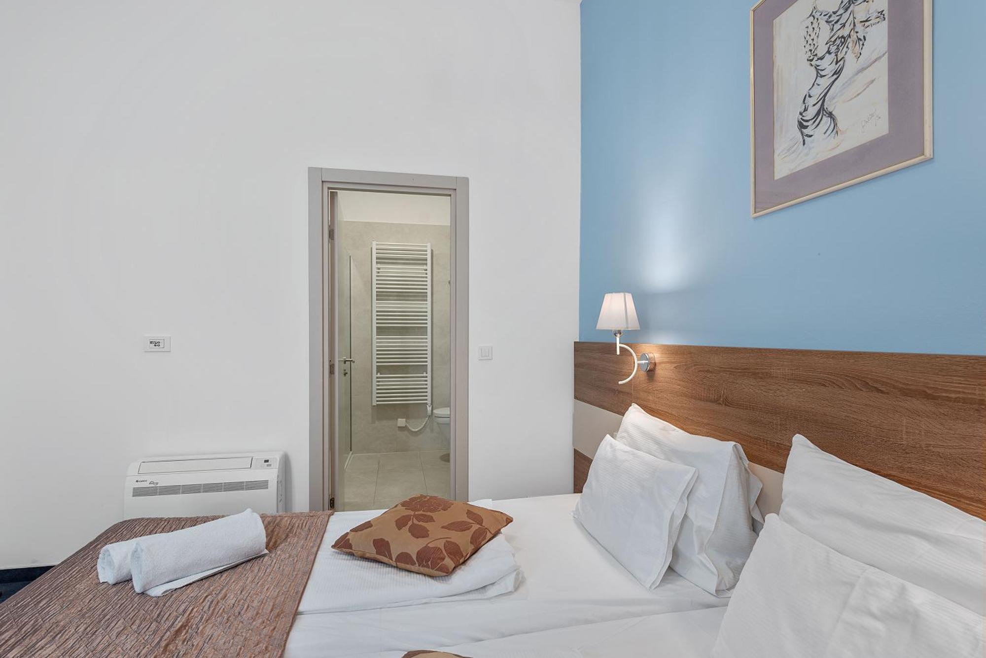 Deluxe Doppel-/Zweibettzimmer mit Meerblick