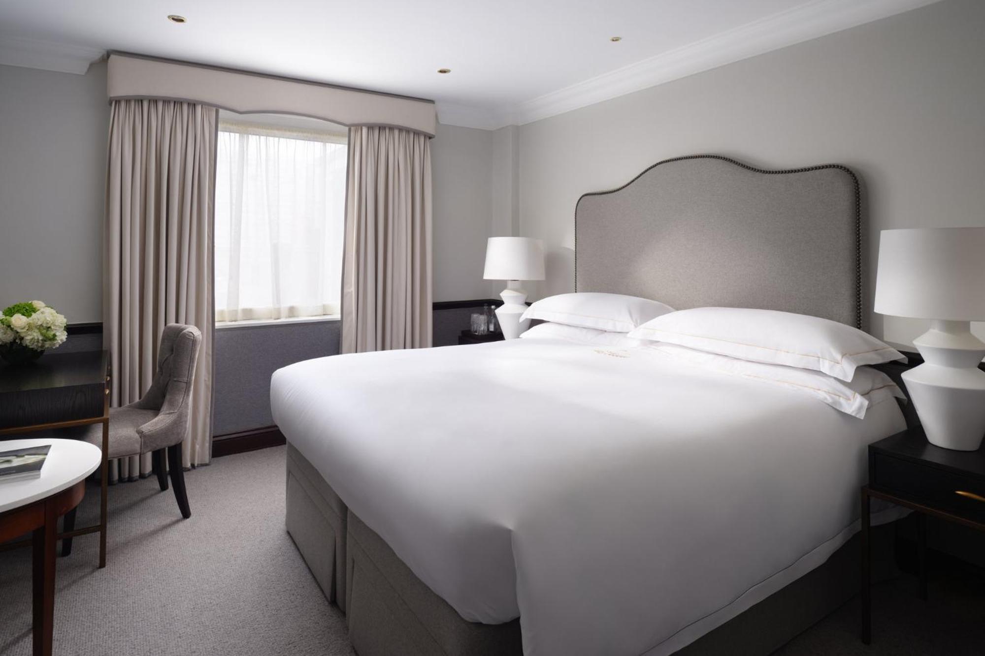Superior Zimmer mit Kingsize-Bett