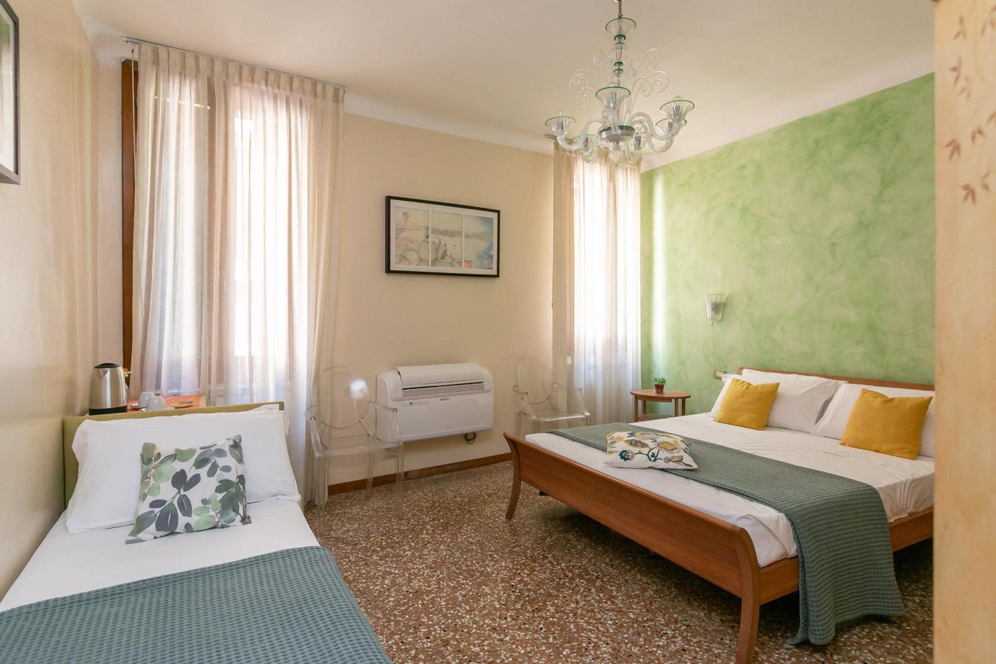 Dreibettzimmer