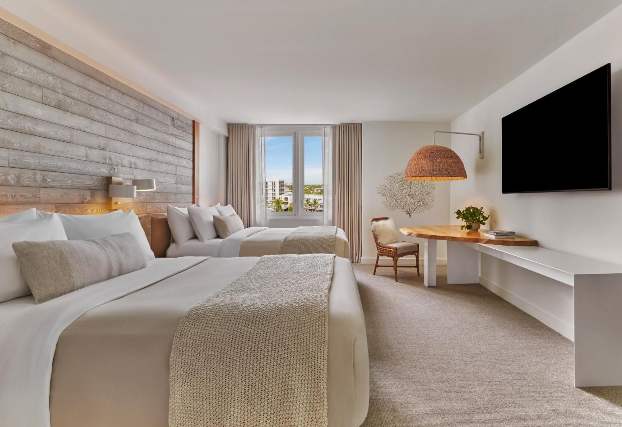 Zimmer mit 2 Kingsize-Betten