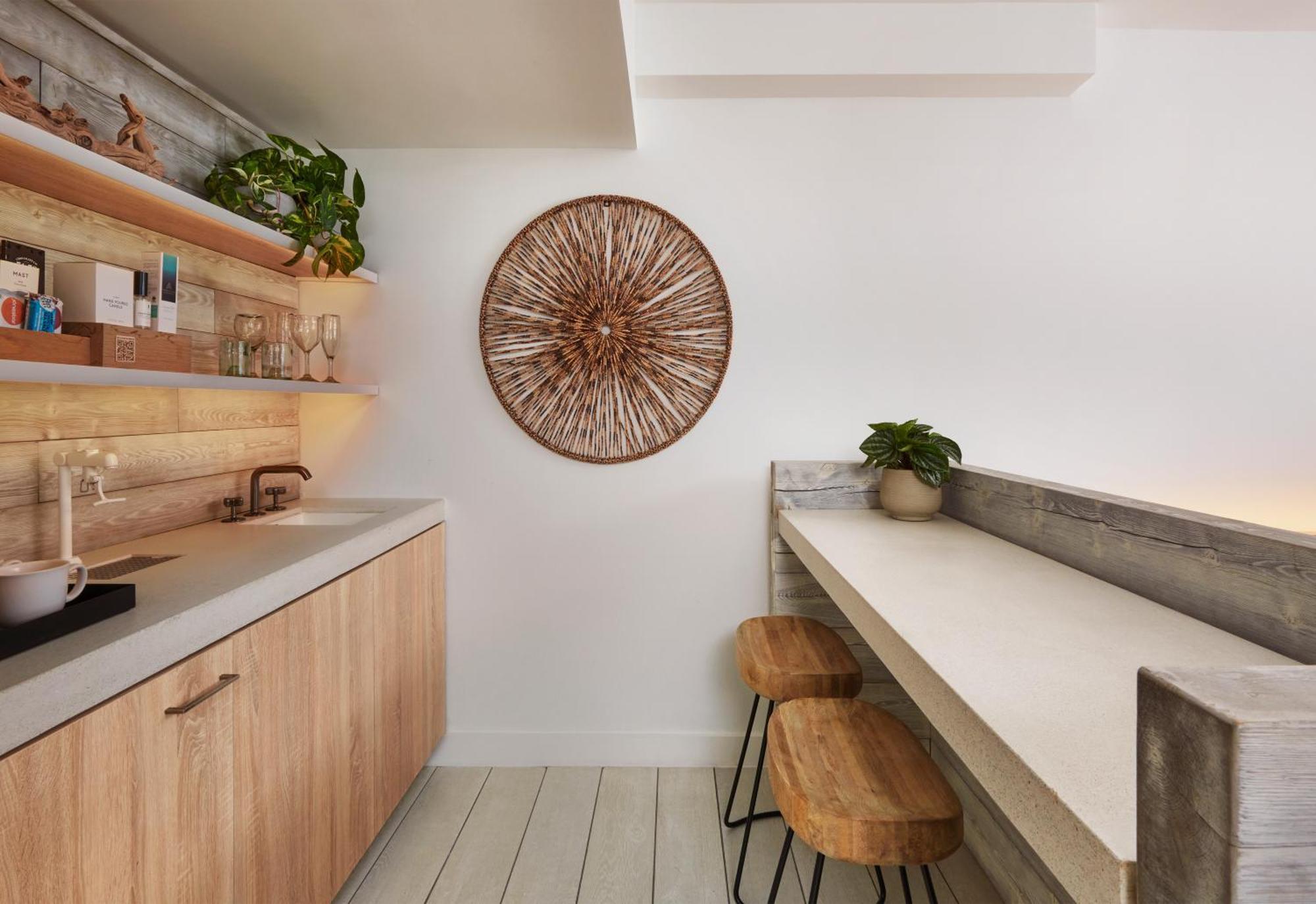 Suite mit Kingsize-Bett, einem Balkon und Meerblick