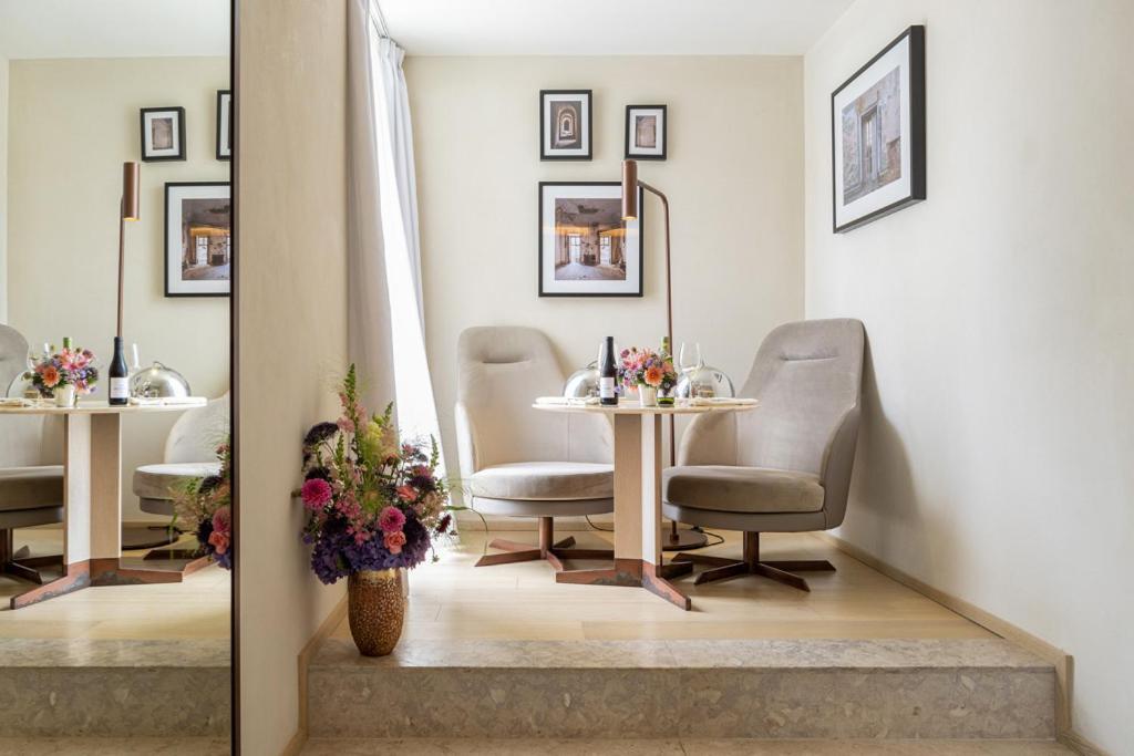 Suite mit Terrasse und Gartenblick
