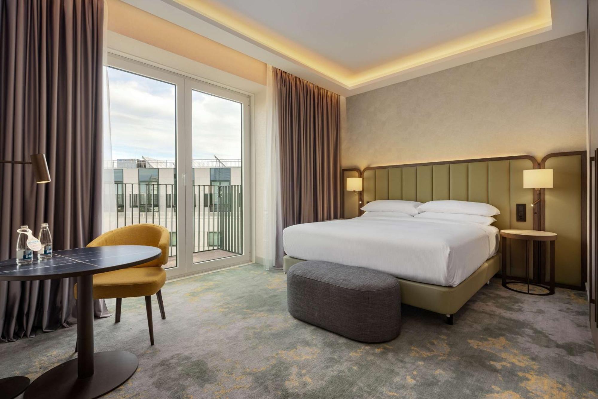 Penthouse Zimmer mit Kingsize-Bett