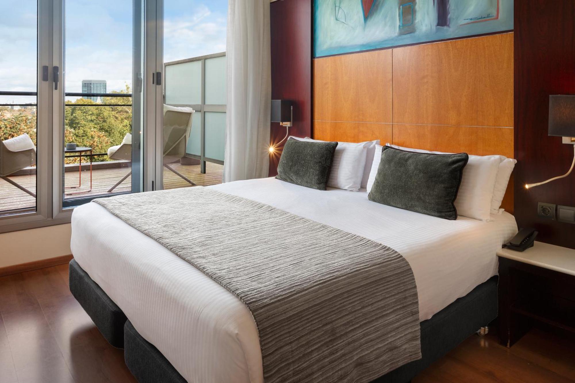 Premium Doppel-/Zweibettzimmer mit Terrasse