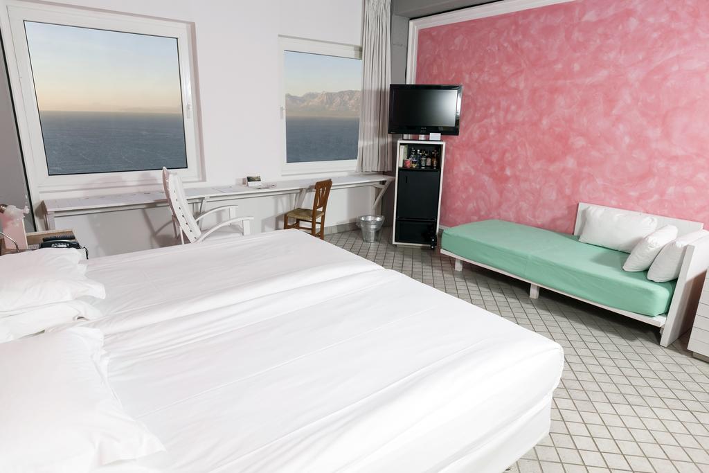 Doppel-/Zweibettzimmer mit Meerblick