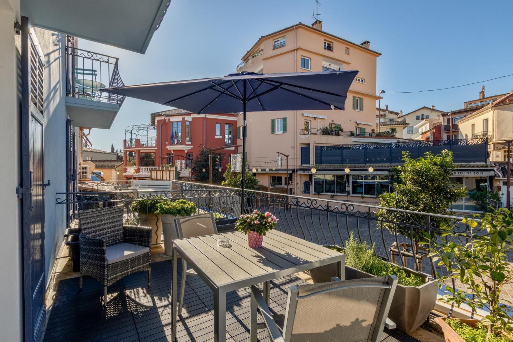 Doppelzimmer Riviera mit Terrasse