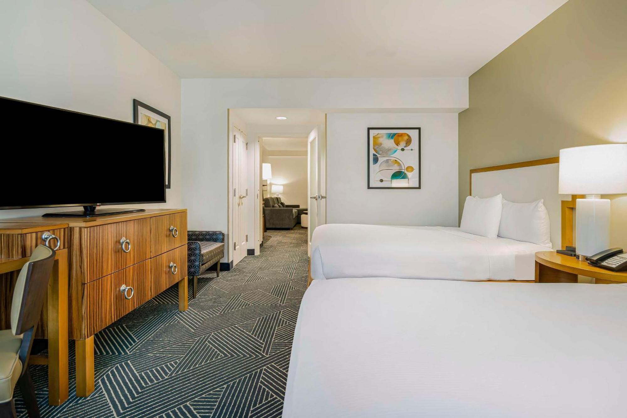 Suite mit 1 Schlafzimmer und 2 Queensize-Betten - Nichtraucher