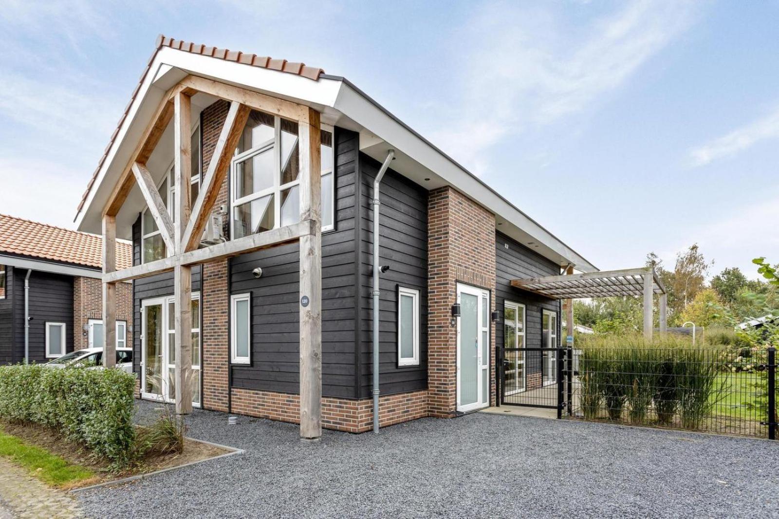 Villa 10 persons (overdekt) Zwembad en Wellness (Spa)