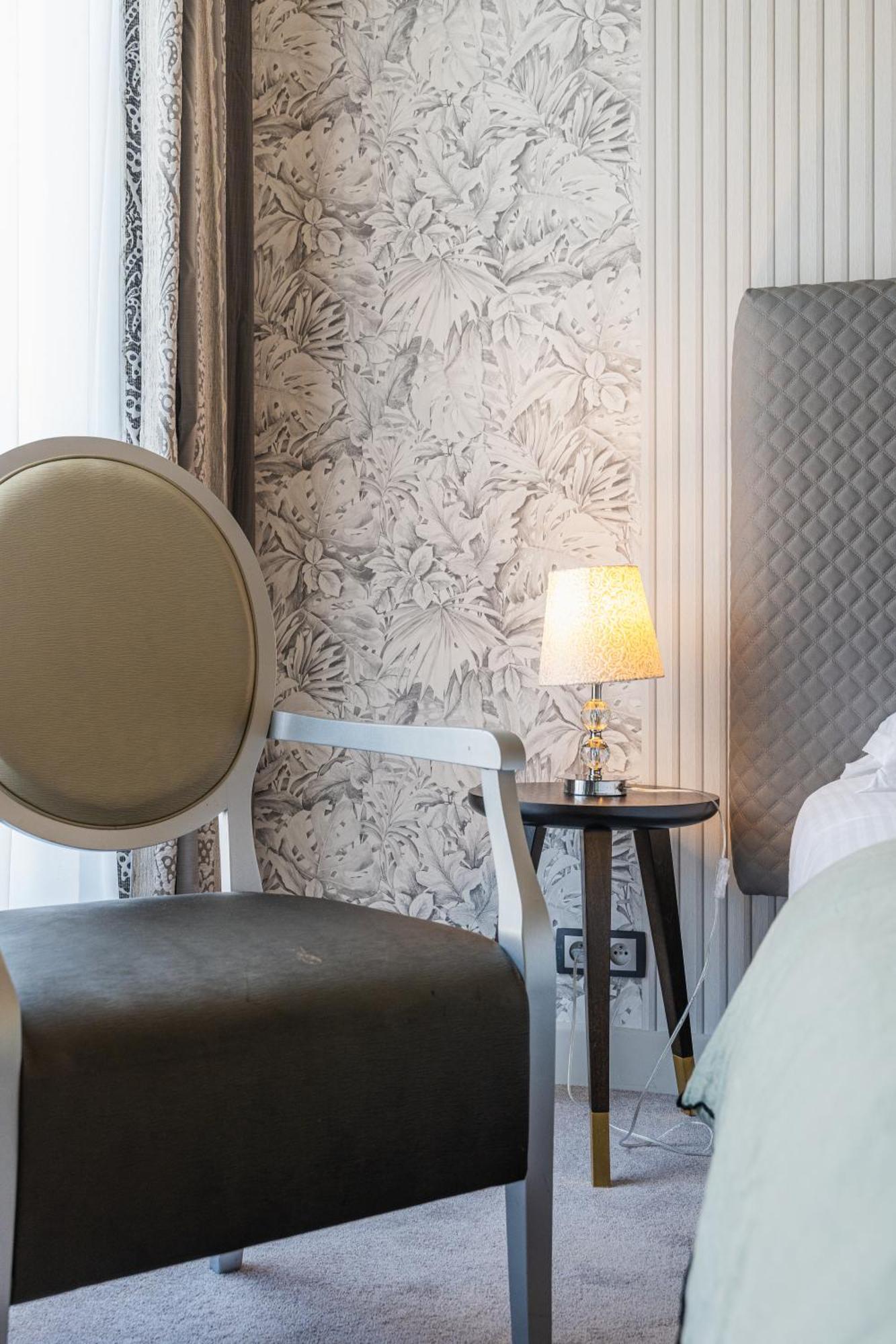 Zweibettzimmer mit Stadtblick