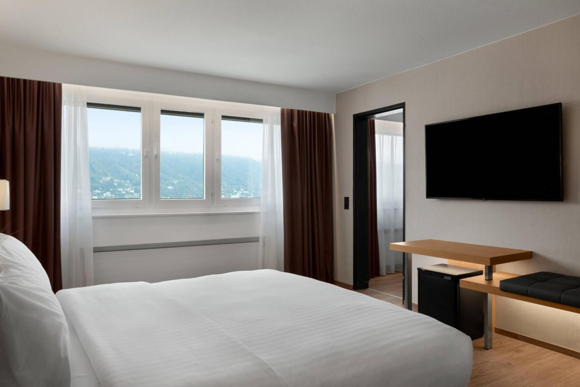 Suite mit 1 Schlafzimmer mit Kingsize-Bett und Blick auf die Berge - obere Etage