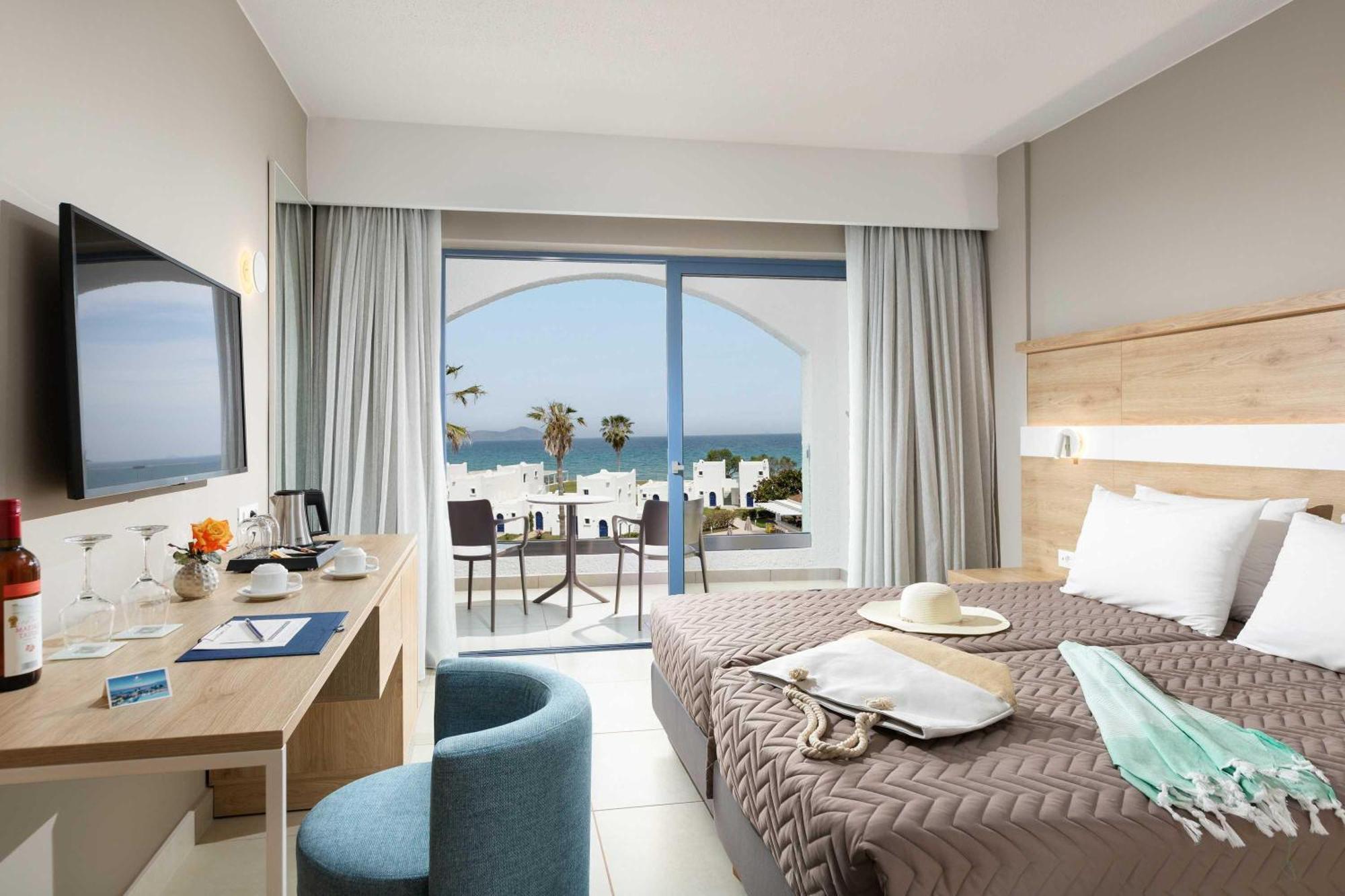 Select double room main building sea view