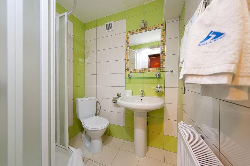 Dreibettzimmer mit Balkon