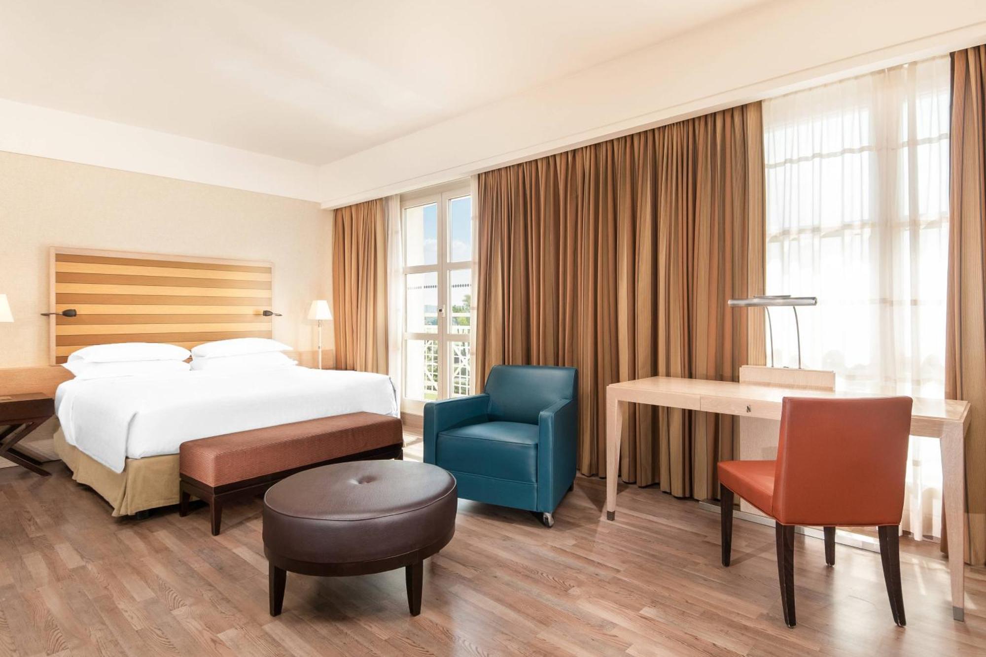 Executive Zimmer mit Kingsize-Bett