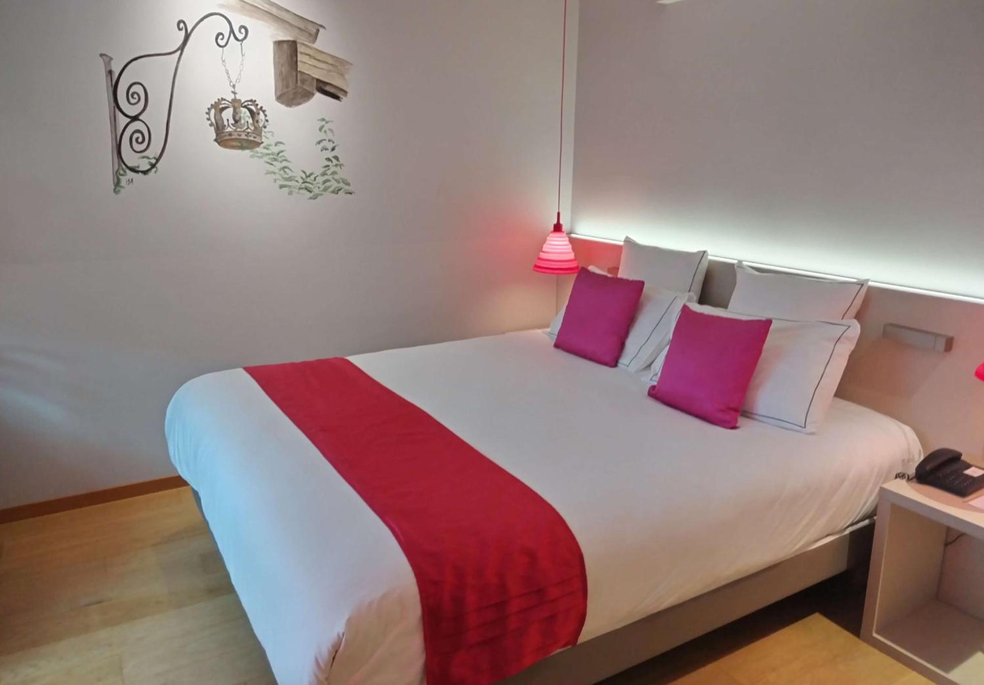 Standard Zimmer mit Queensize-Bett und Dusche – Nichtraucher/Erdgeschoss